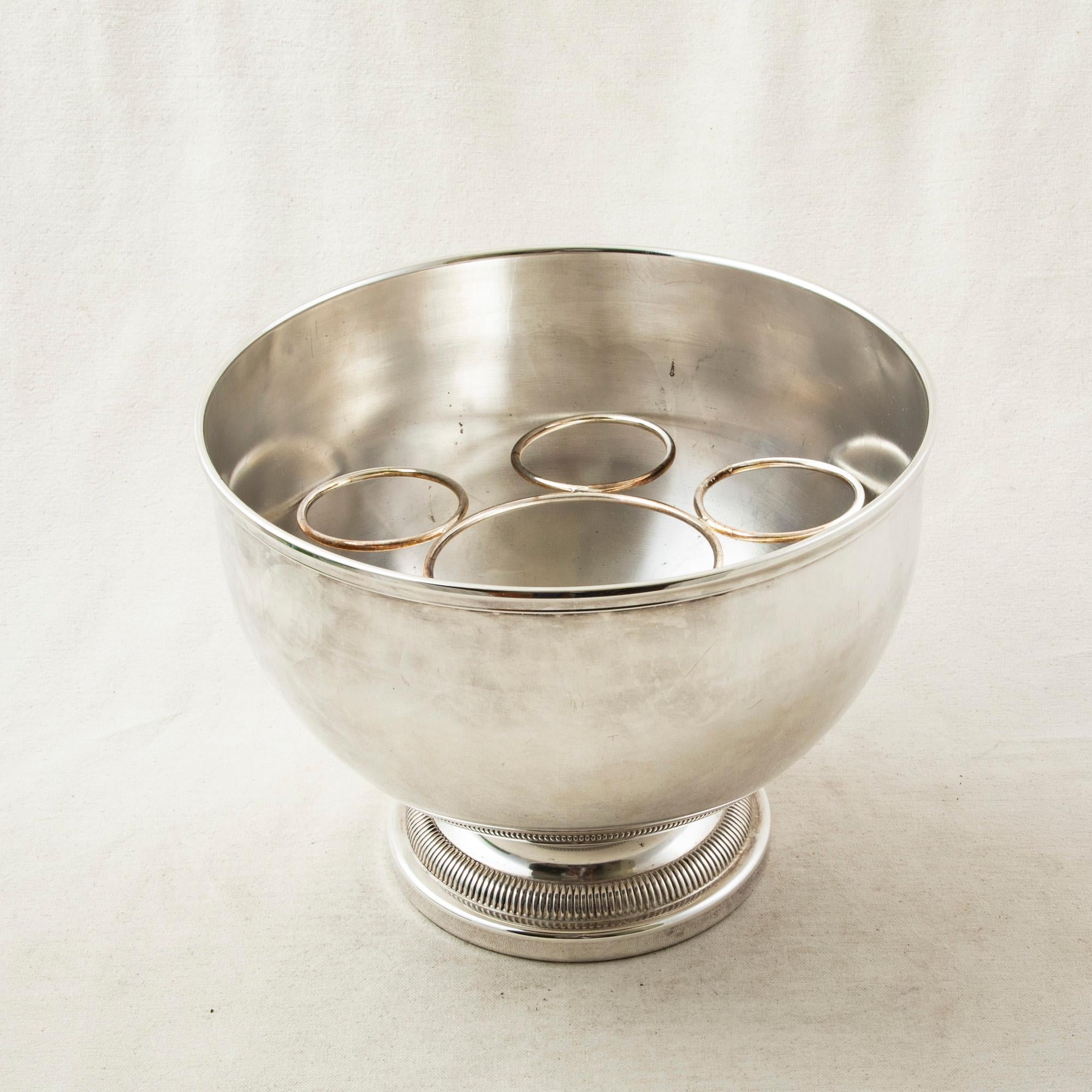 Mid-20th Century French Silver Plate Champagne Bucket with Flute Insert In Good Condition In Fayetteville, AR