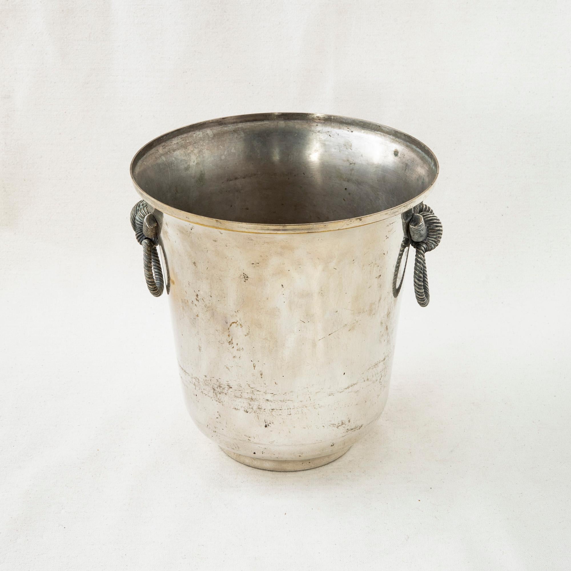 Mid-20th Century French Silver Plate Champagne Bucket with Knot Handles In Good Condition In Fayetteville, AR