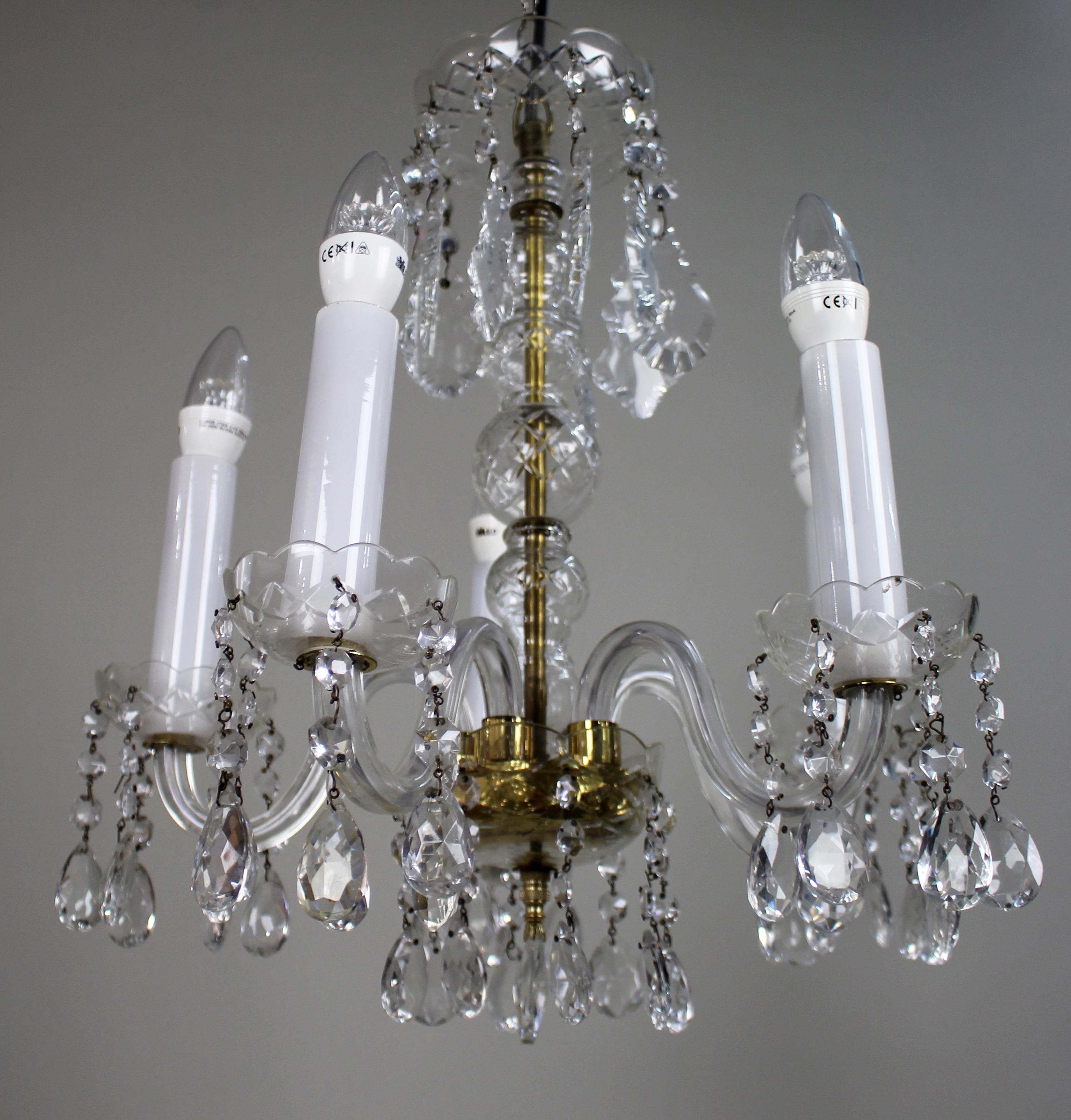 Cristal Mid-20th Century French Style 5-Arm Cut Glass and Crystal Chandelier en vente