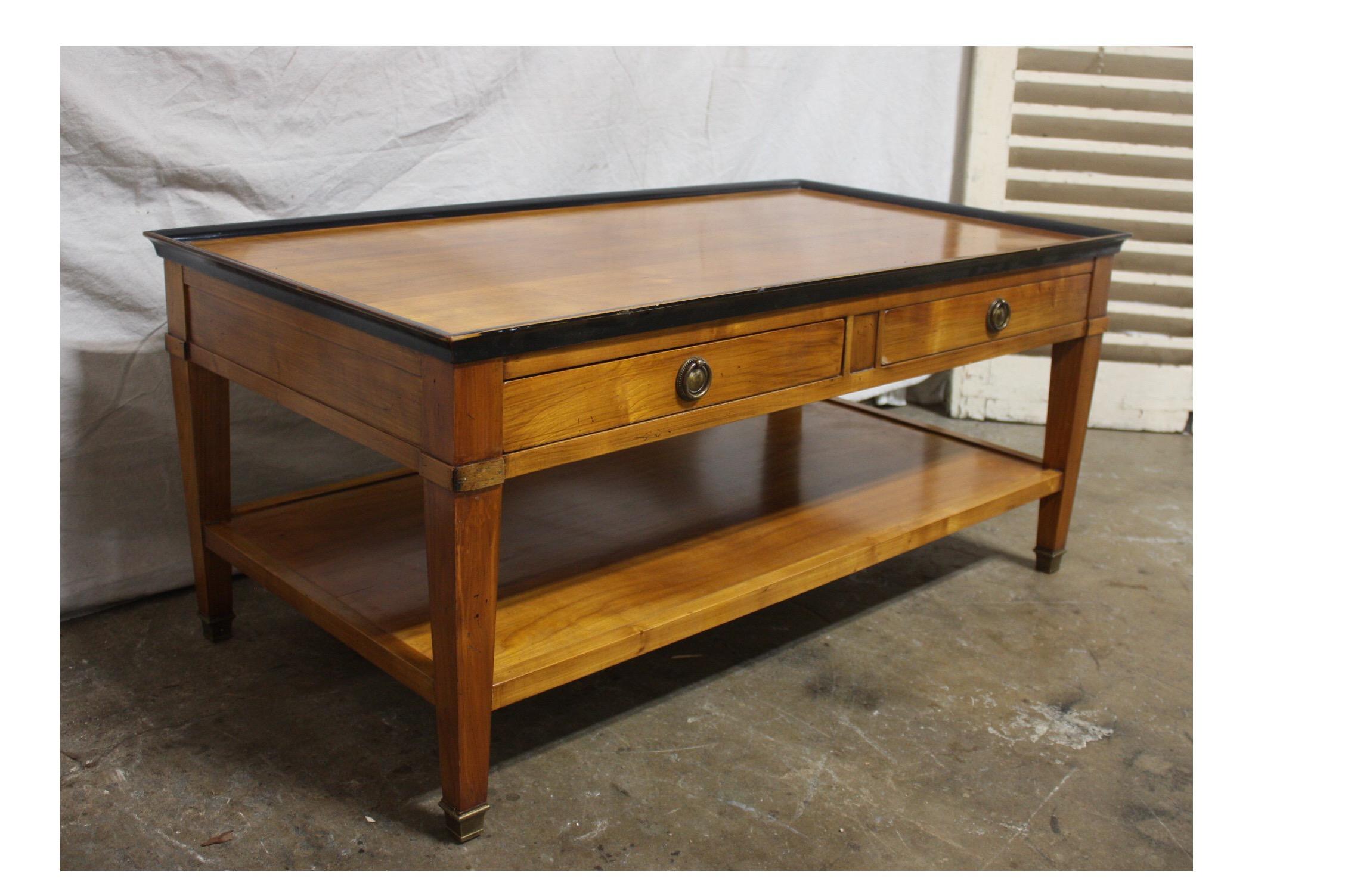 Mid-20th Century French Table For Sale 8