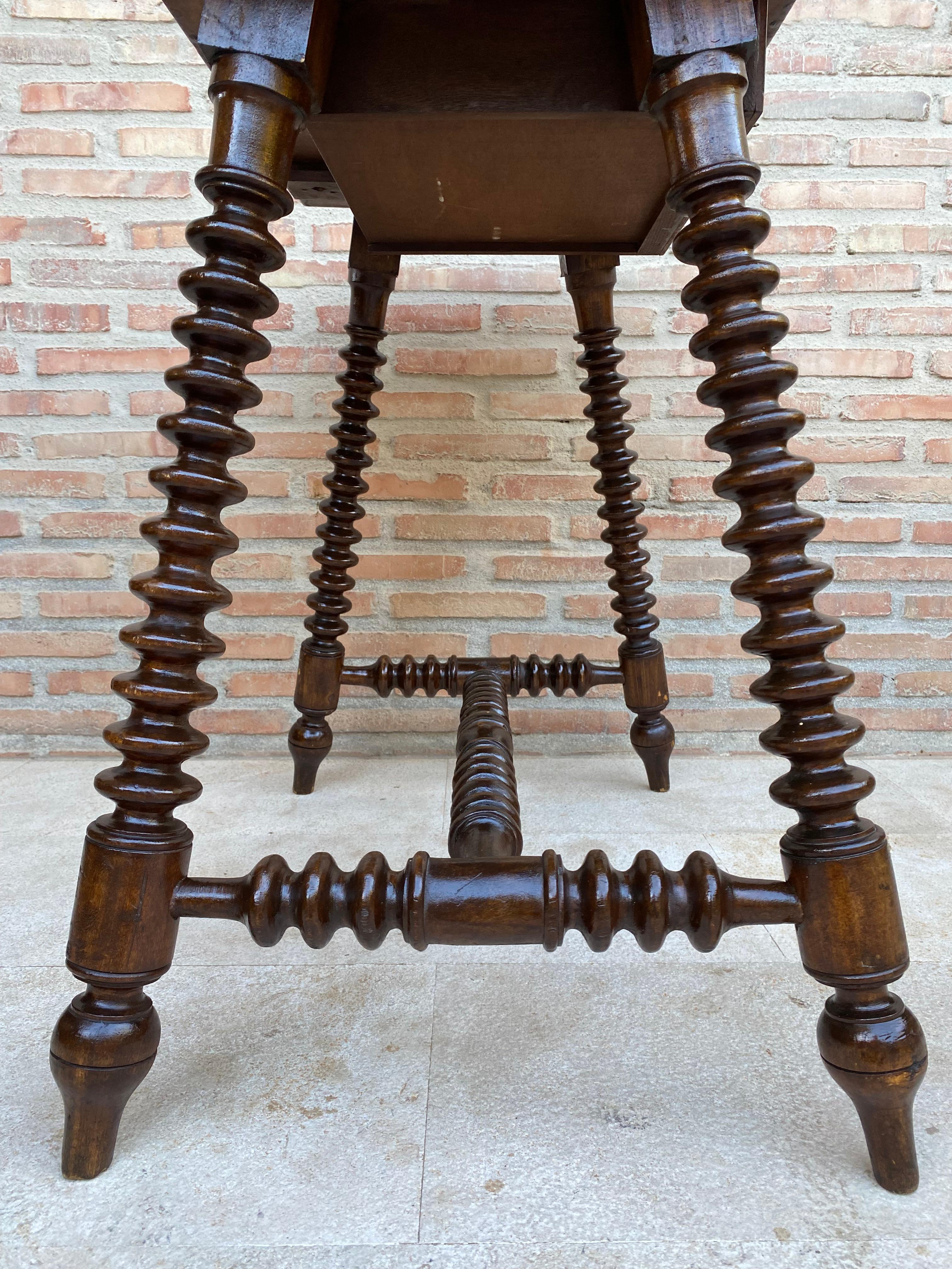 Mid 20th Century French Walnut Carved Side Table with Turned Legs and Stretcher For Sale 7