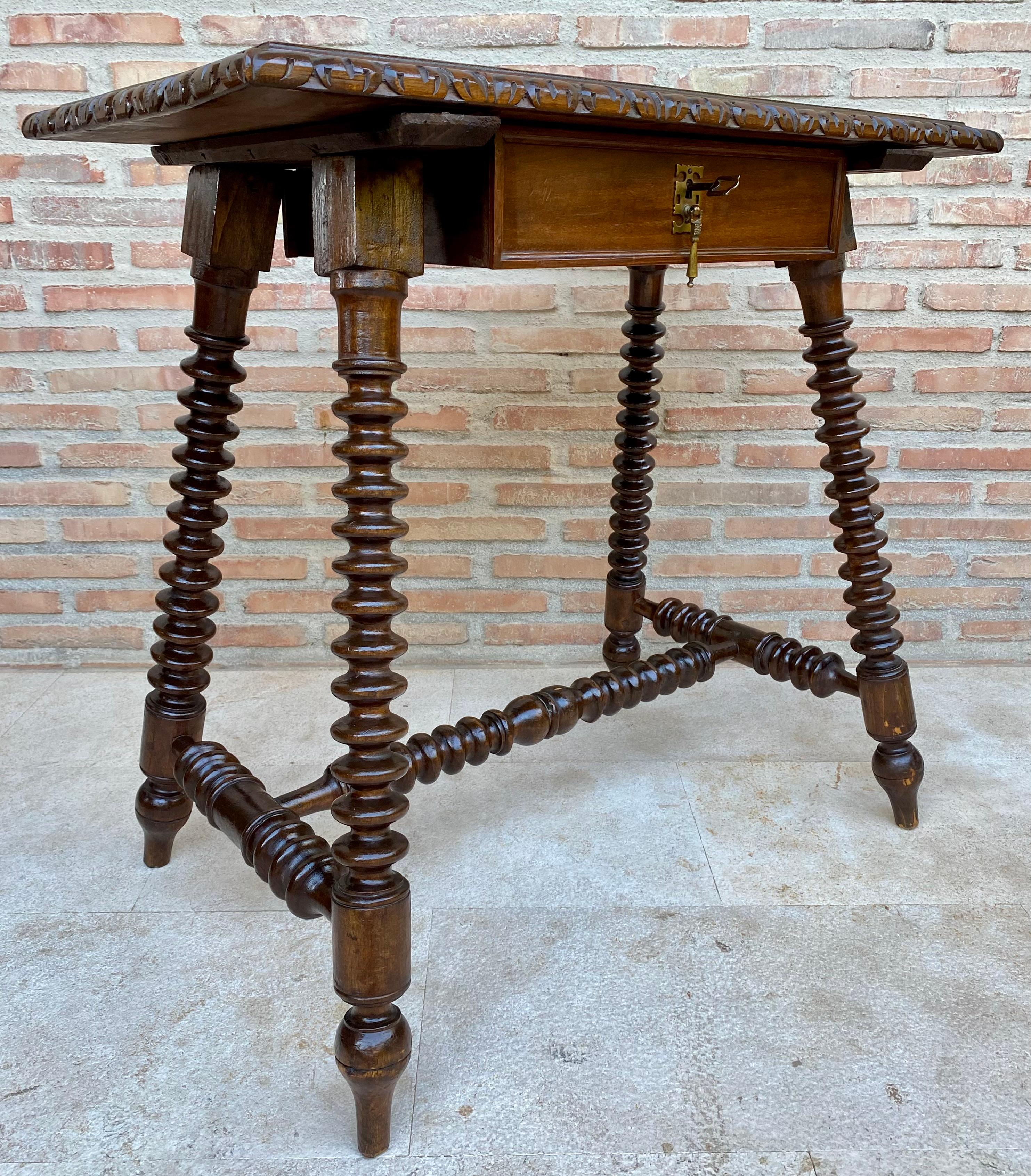 Spanish Mid 20th Century French Walnut Carved Side Table with Turned Legs and Stretcher For Sale