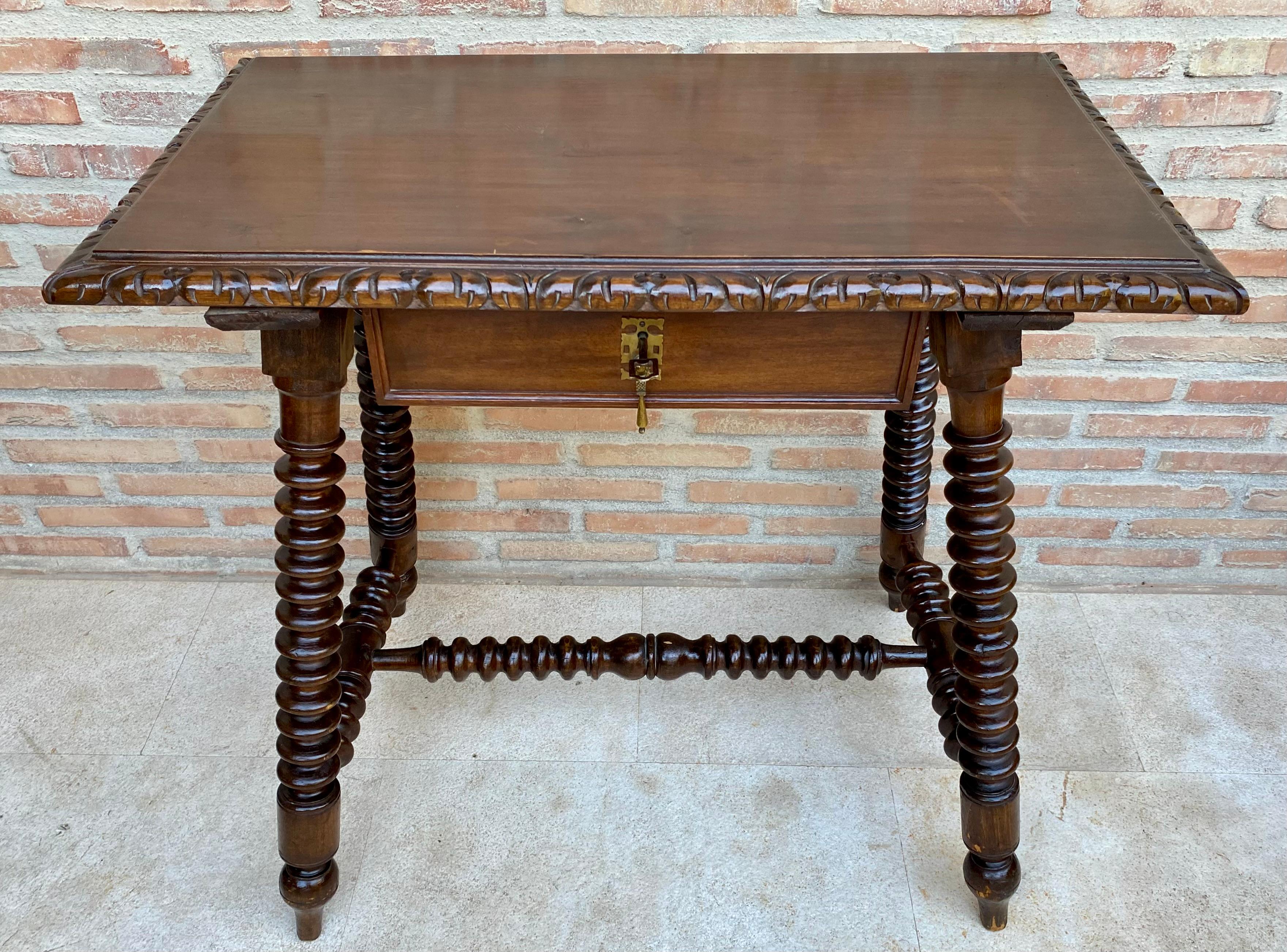 Mid 20th Century French Walnut Carved Side Table with Turned Legs and Stretcher For Sale 1