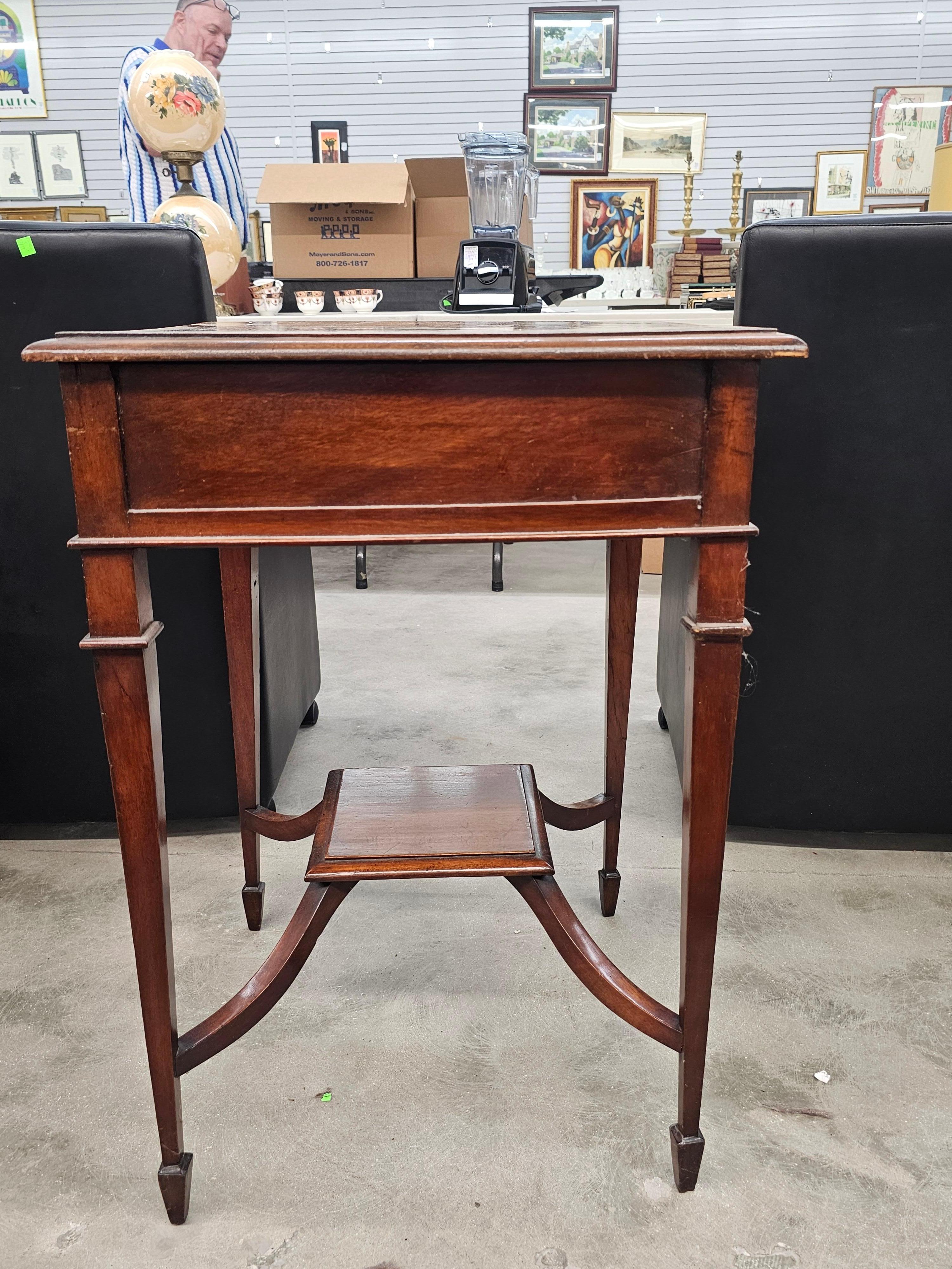 Mid 20th Century George III Style Mahogany Inlaid Side Table For Sale 4