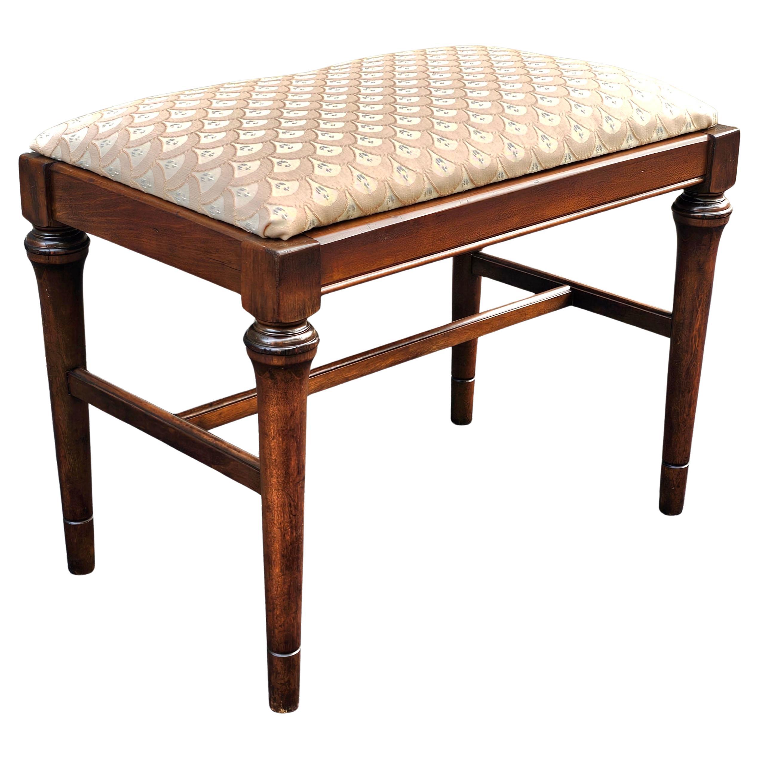 Mitte des 20. Jahrhunderts Georgian Style Mahagoni und gepolsterte Bank im Angebot