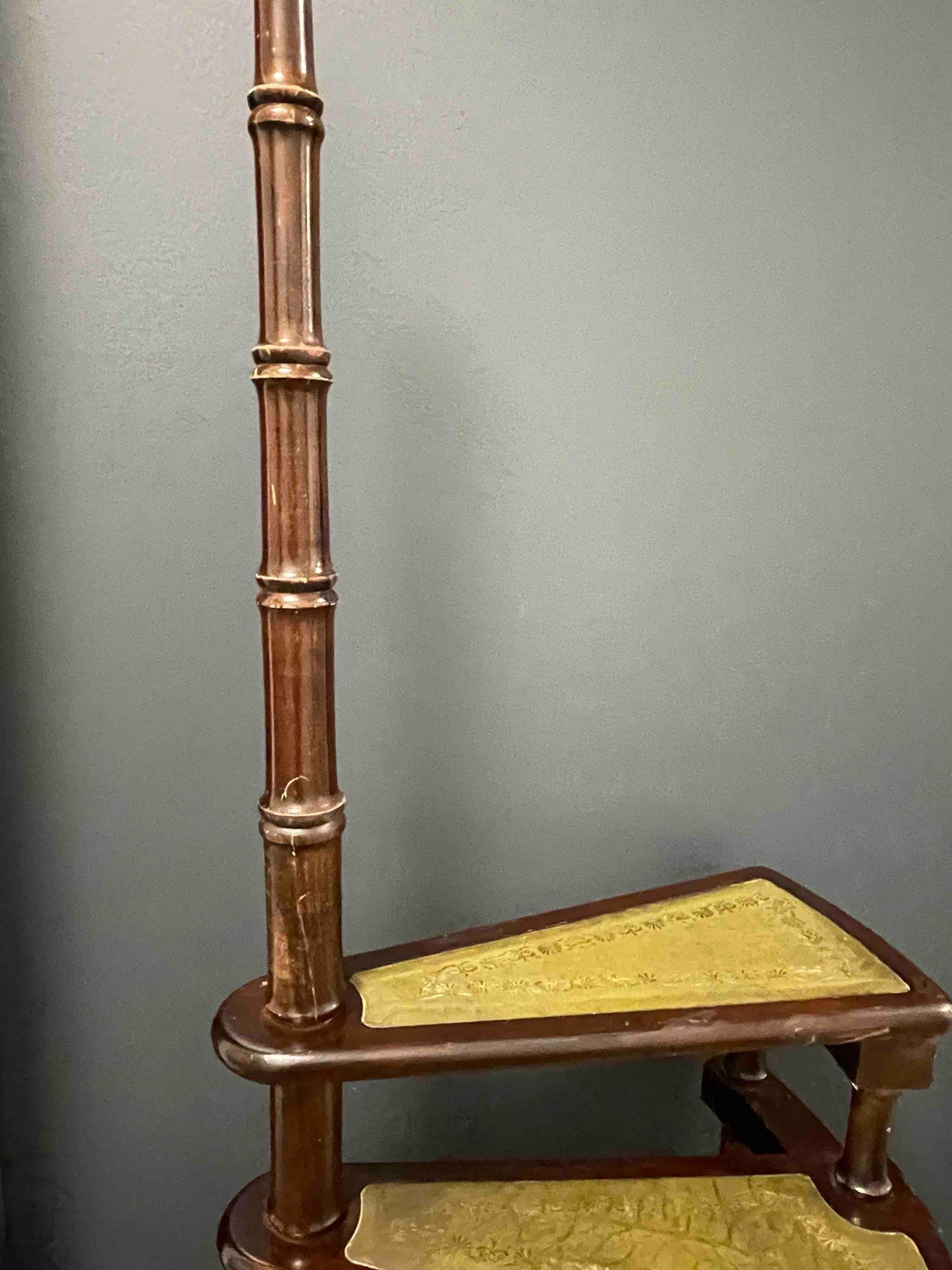 Hand-Carved Mid-20th Century German Carved Wood and Leather Spiral Step Library Ladder