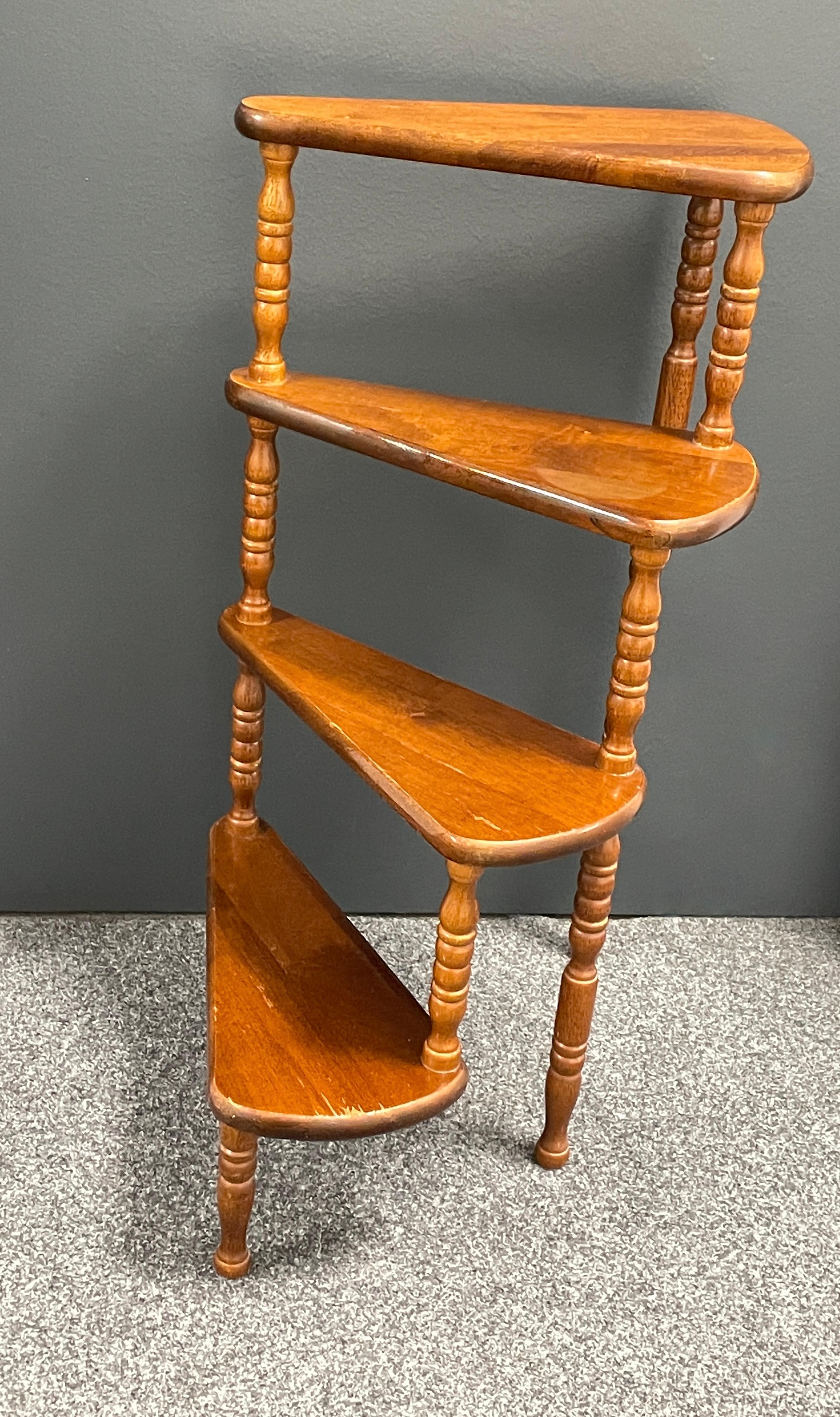Mid-20th Century German Carved Wood Spiral Step Library Ladder In Good Condition In Nuernberg, DE