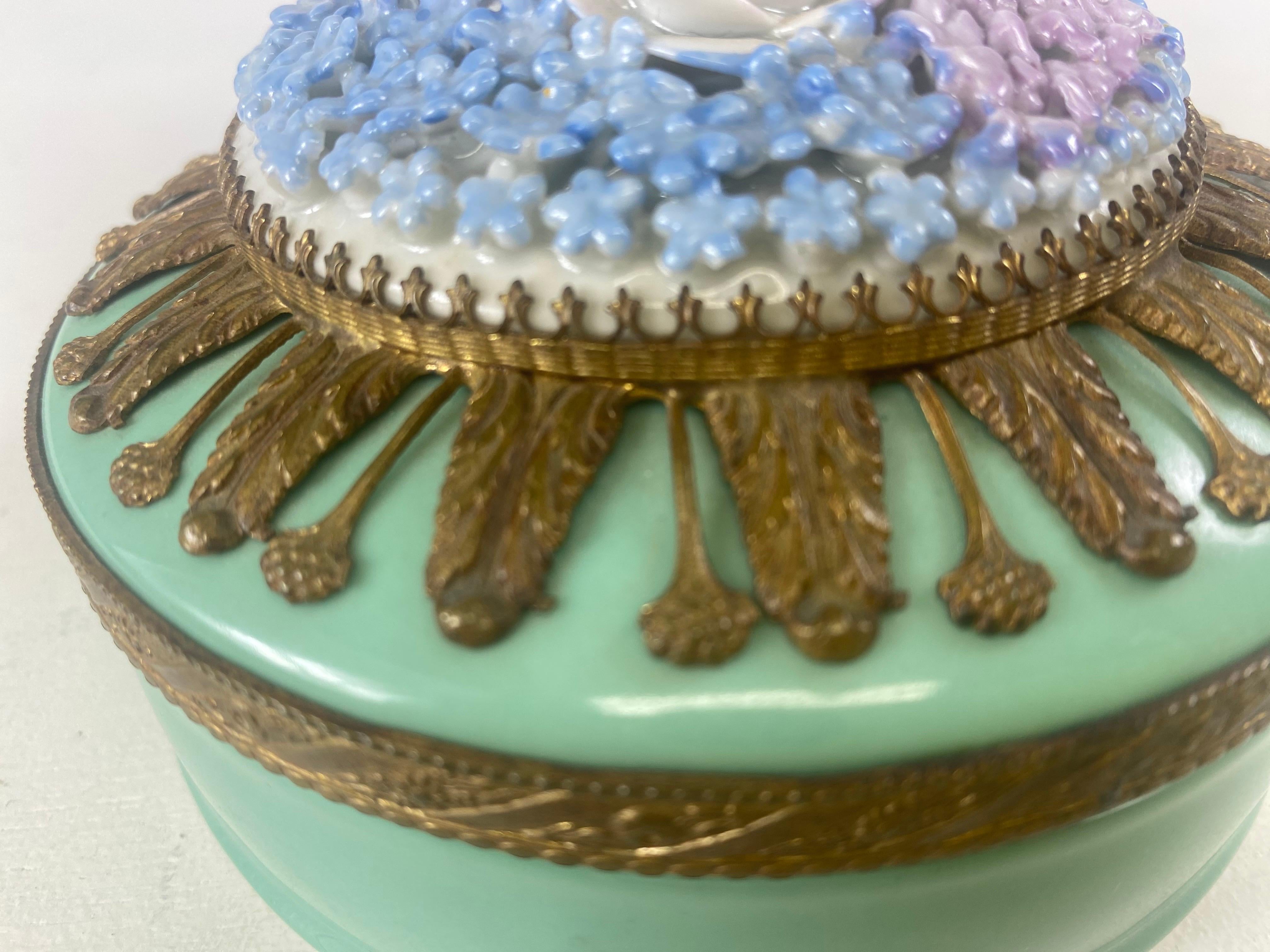 Mid 20th century German porcelain and bronze trinket box. For Sale 1