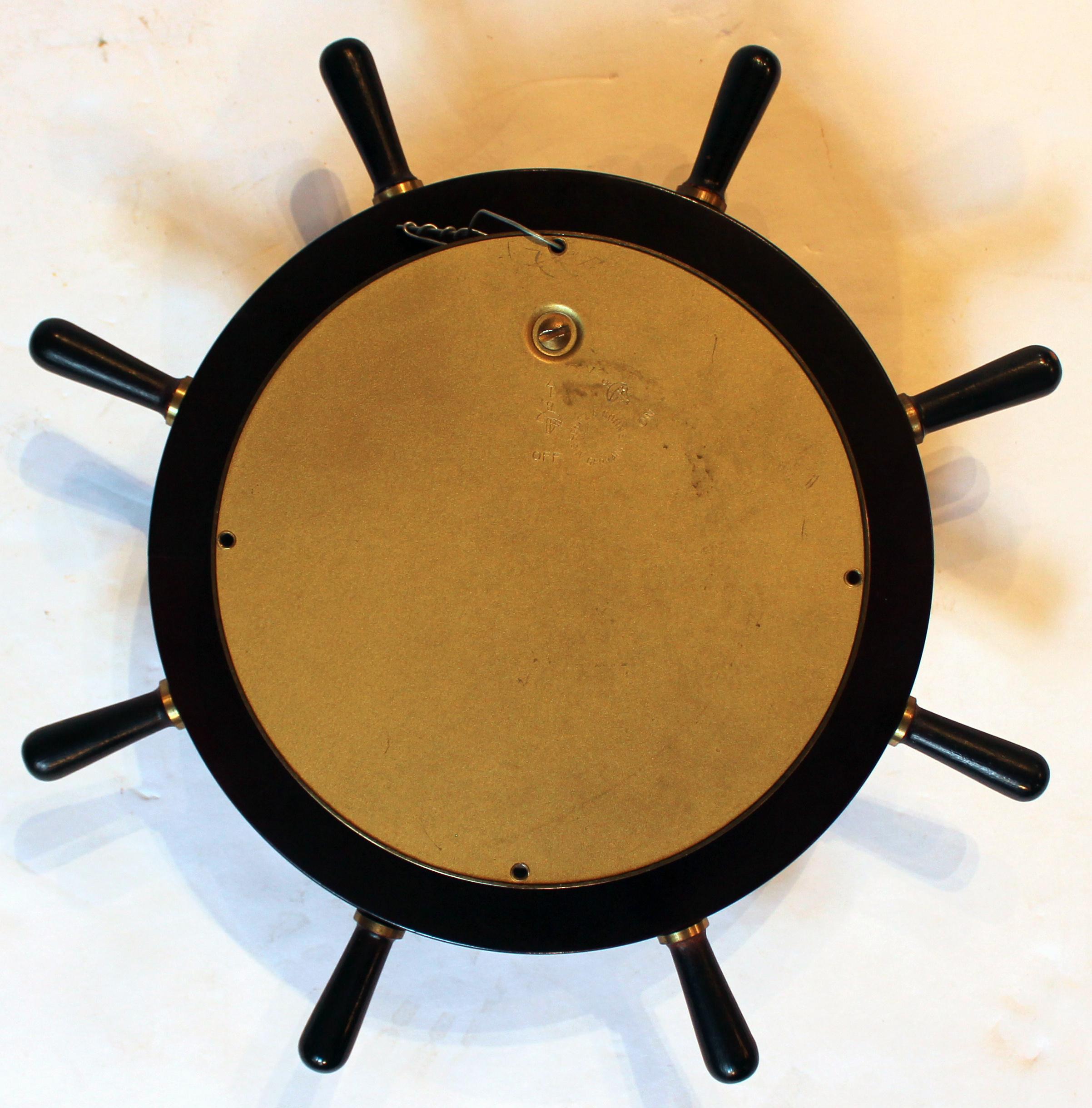 Mid-20th Century German Ship's Clock By Schatz In Good Condition For Sale In Chapel Hill, NC