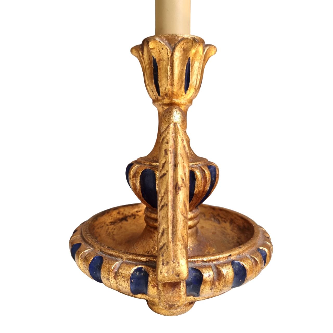 Mid-20th Century Gilt Carved Wood Candlestick Table Lamp with Fortuny Lampshade In Good Condition In Venezia, IT