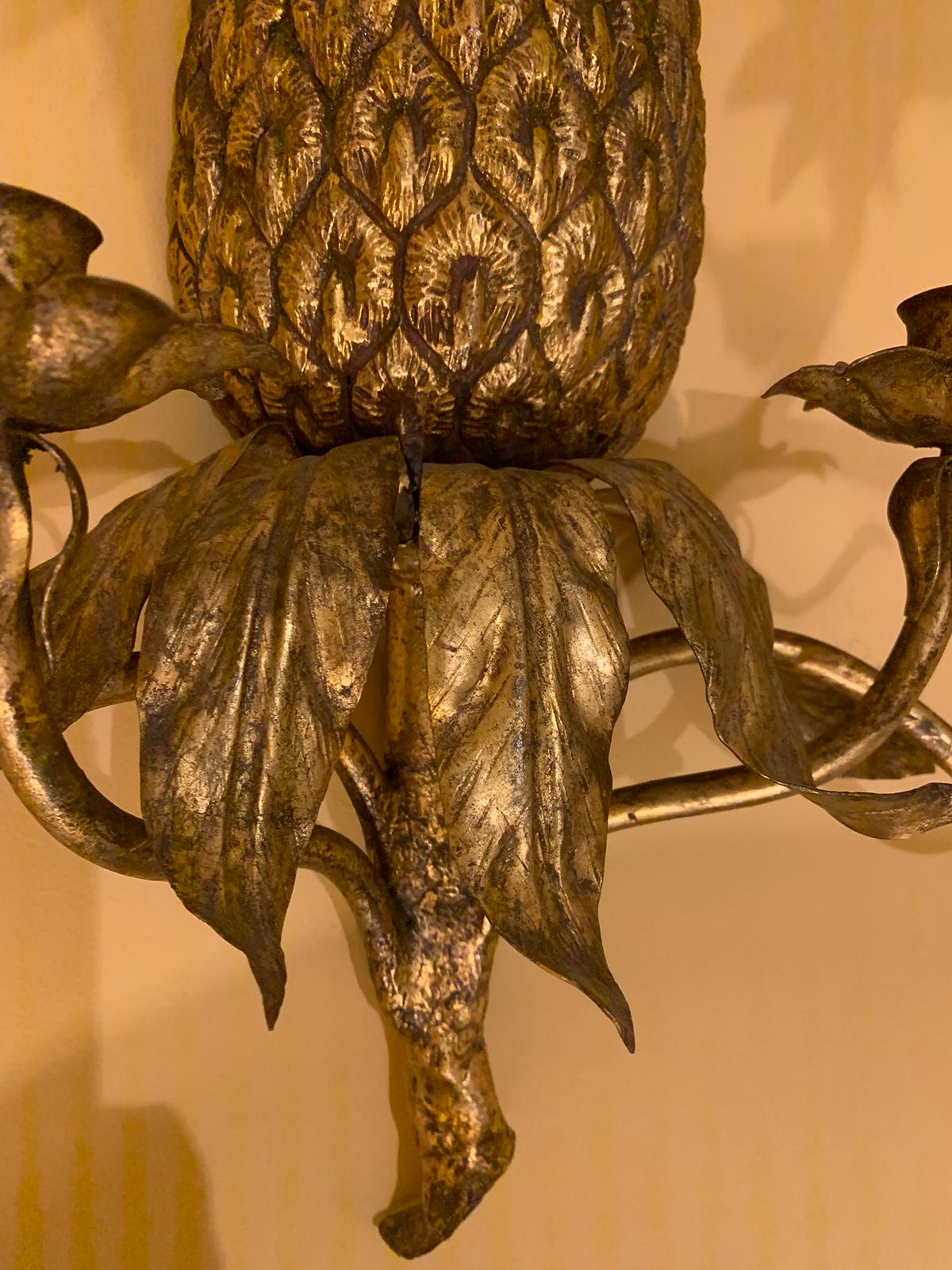Mid-20th Century Gilt Metal Pineapple Four-Arm Sconce For Sale 2