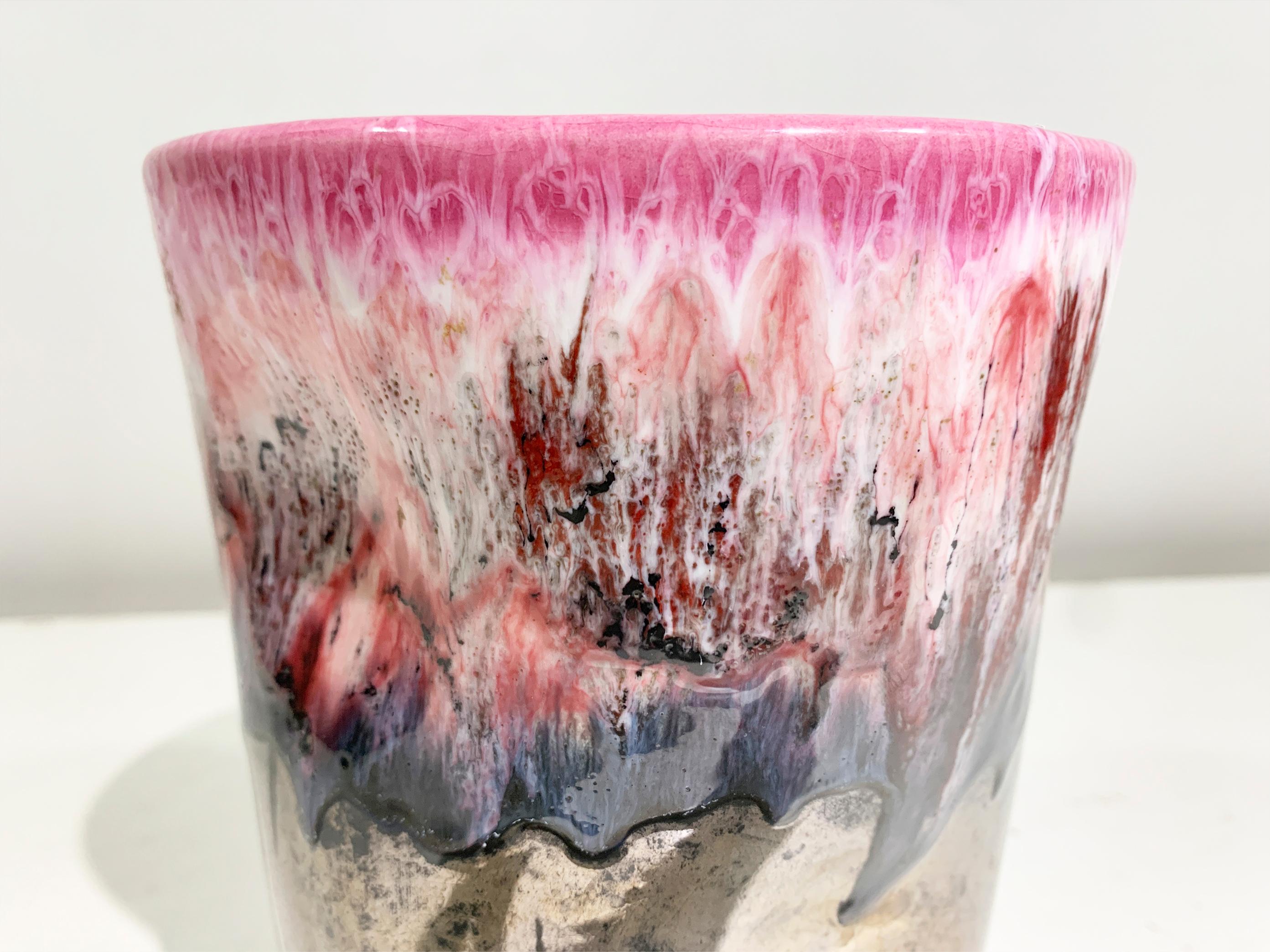 20ième siècle Vase en céramique émaillée du milieu du 20e siècle, France, vers les années 1950 en vente