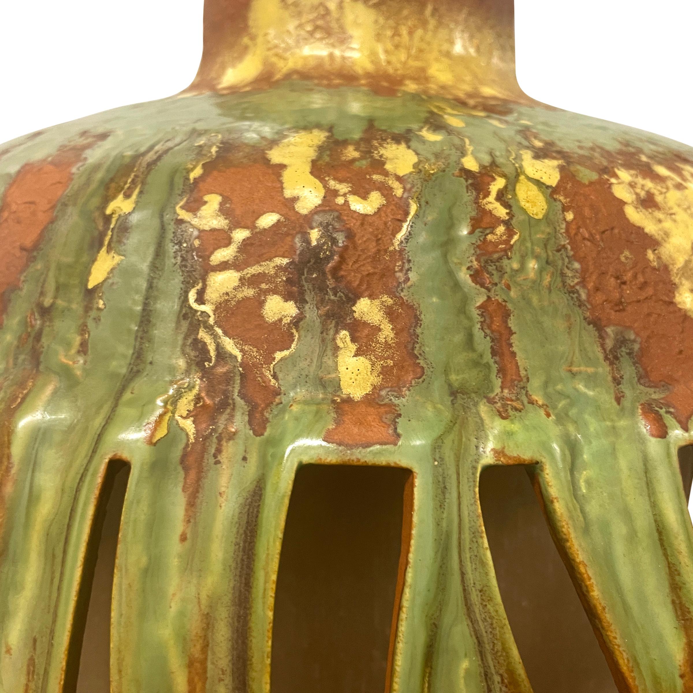 Smaltato Lanterna in terracotta smaltata della metà del XX secolo in vendita