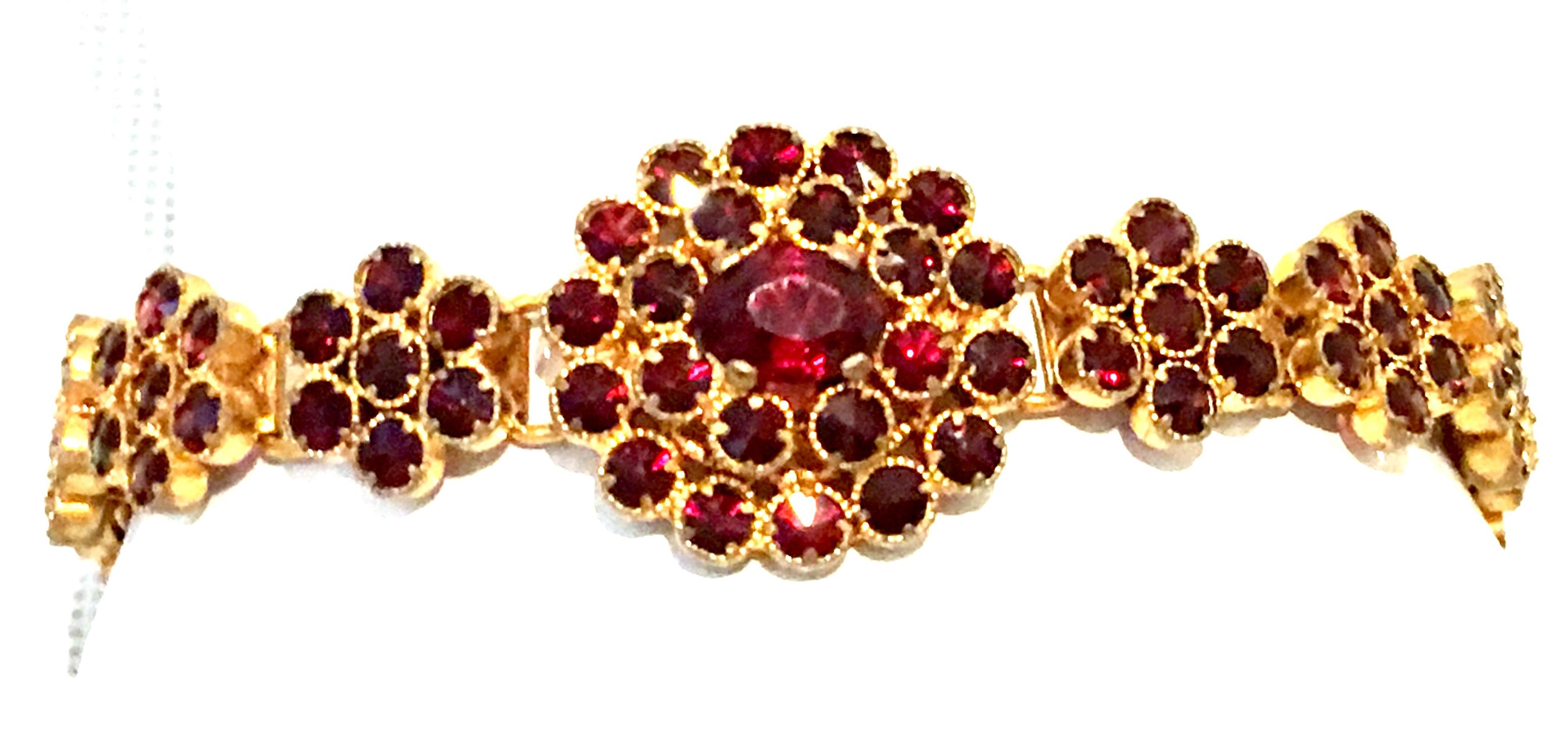 Mid-20th Century Gold & Natural Rose Cut Garnet Link Bracelet In Good Condition In West Palm Beach, FL