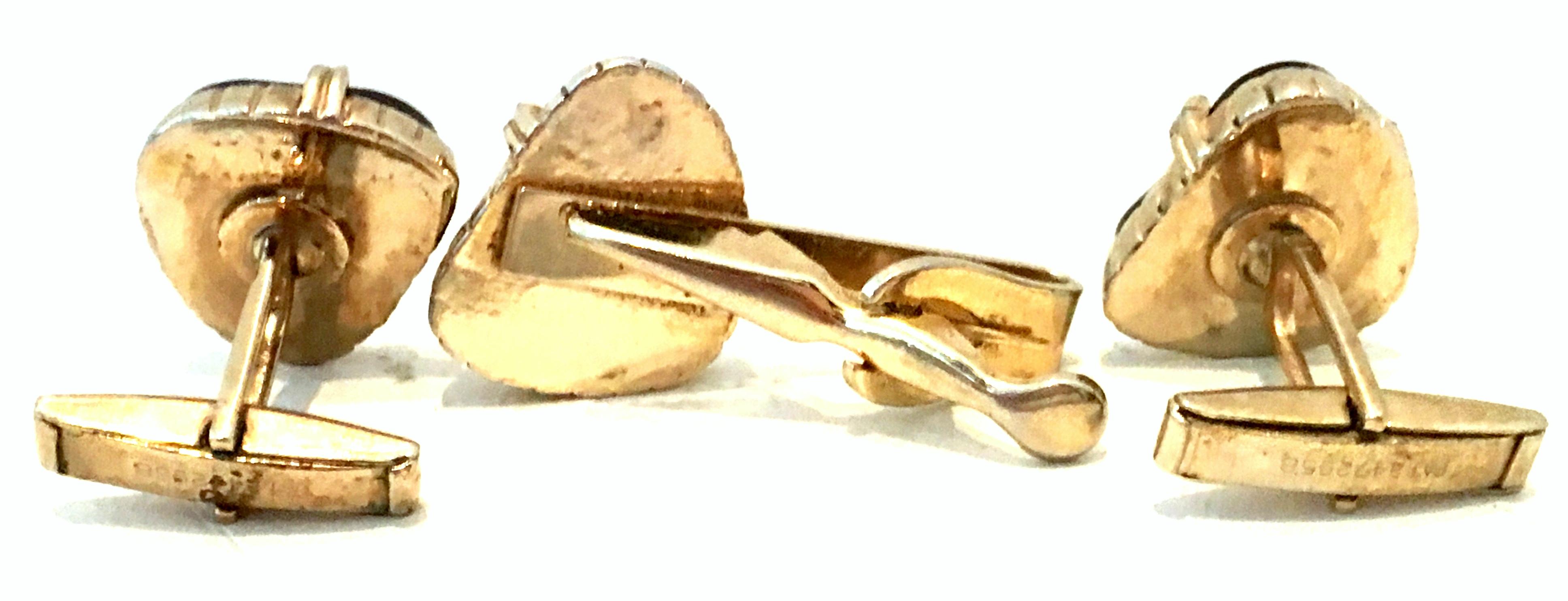 Mid-20th Century Gold Plate & Lucite Pair Of Cuff Links & Tie Clip S/3 For Sale 4