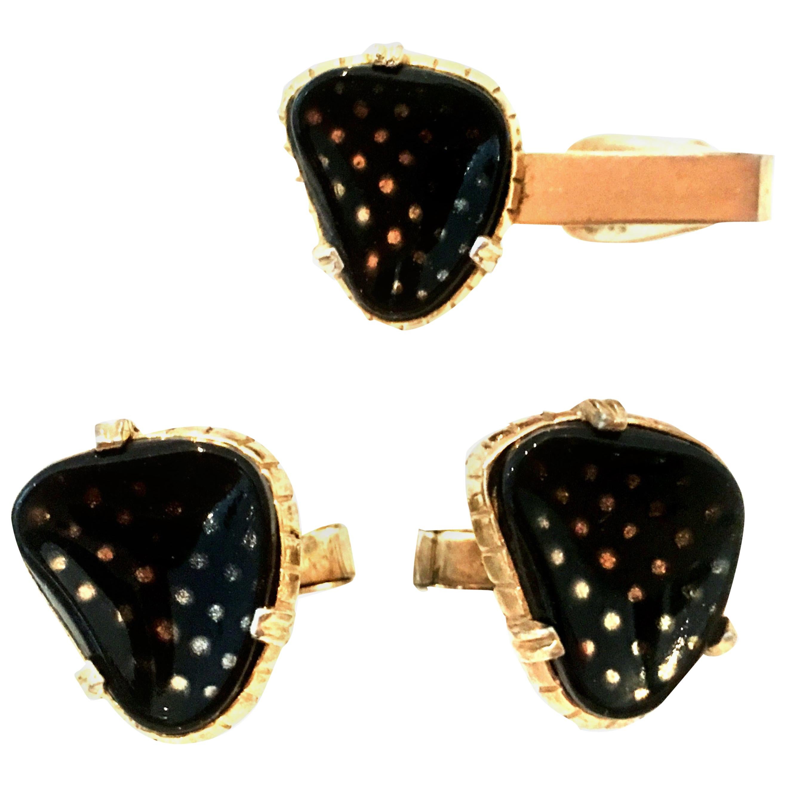 Mid-20th Century Gold Plate & Lucite Pair Of Cuff Links & Tie Clip S/3 For Sale