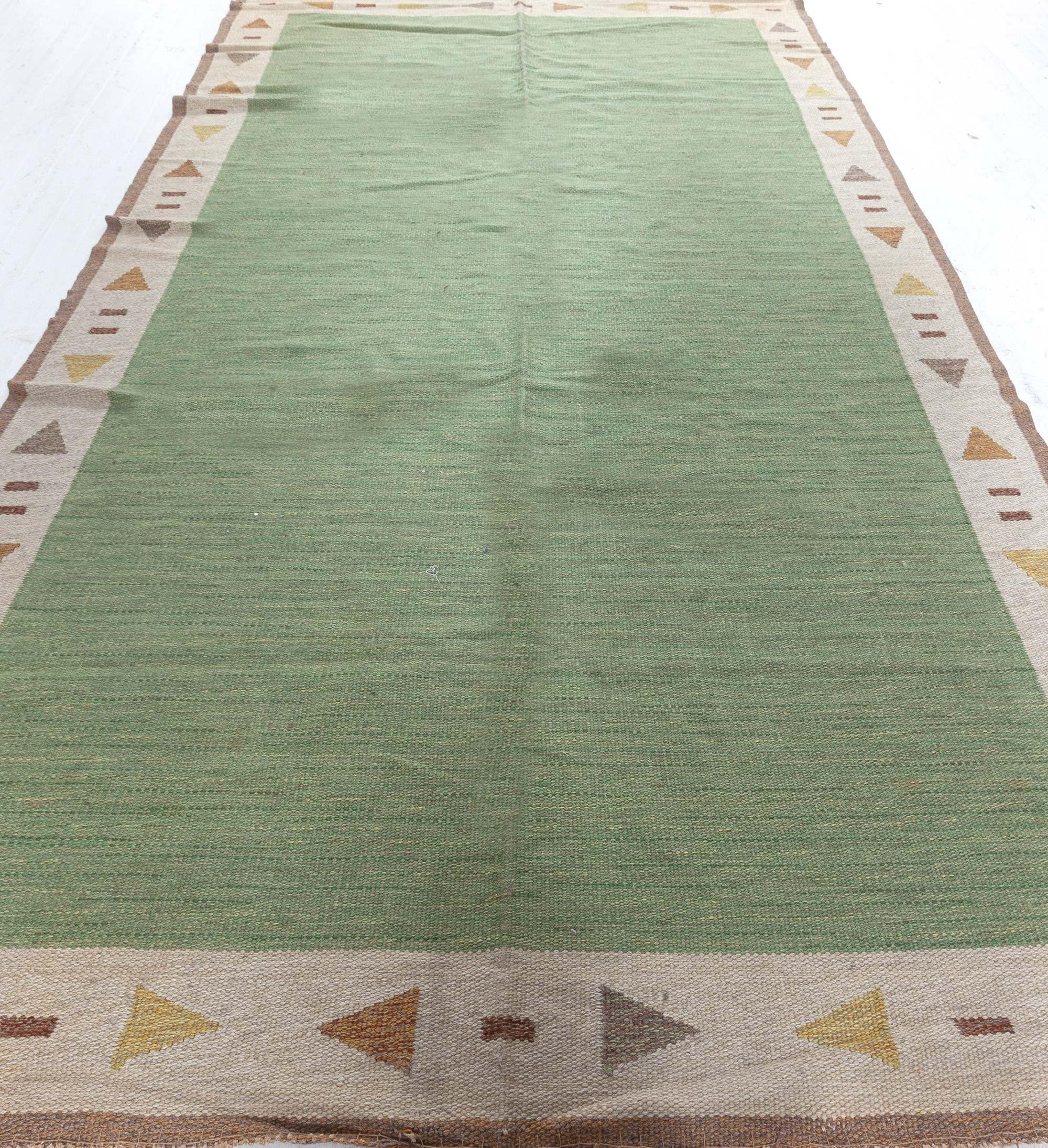 Hand-Woven Mid-20th Century Green Swedish Flat-Woven Rug For Sale