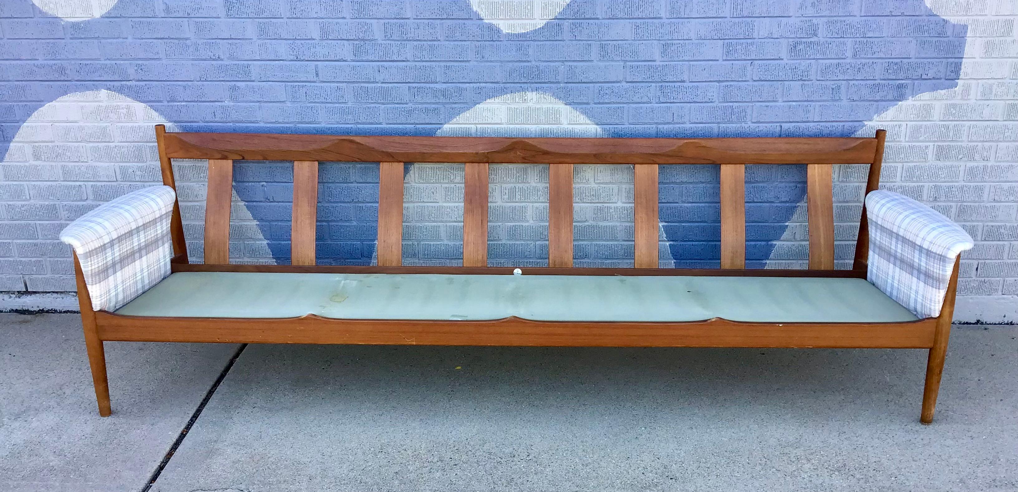 Sofá moderno danés de 4 plazas de mediados del siglo XX Grete Jalk para France & Sons en venta 5