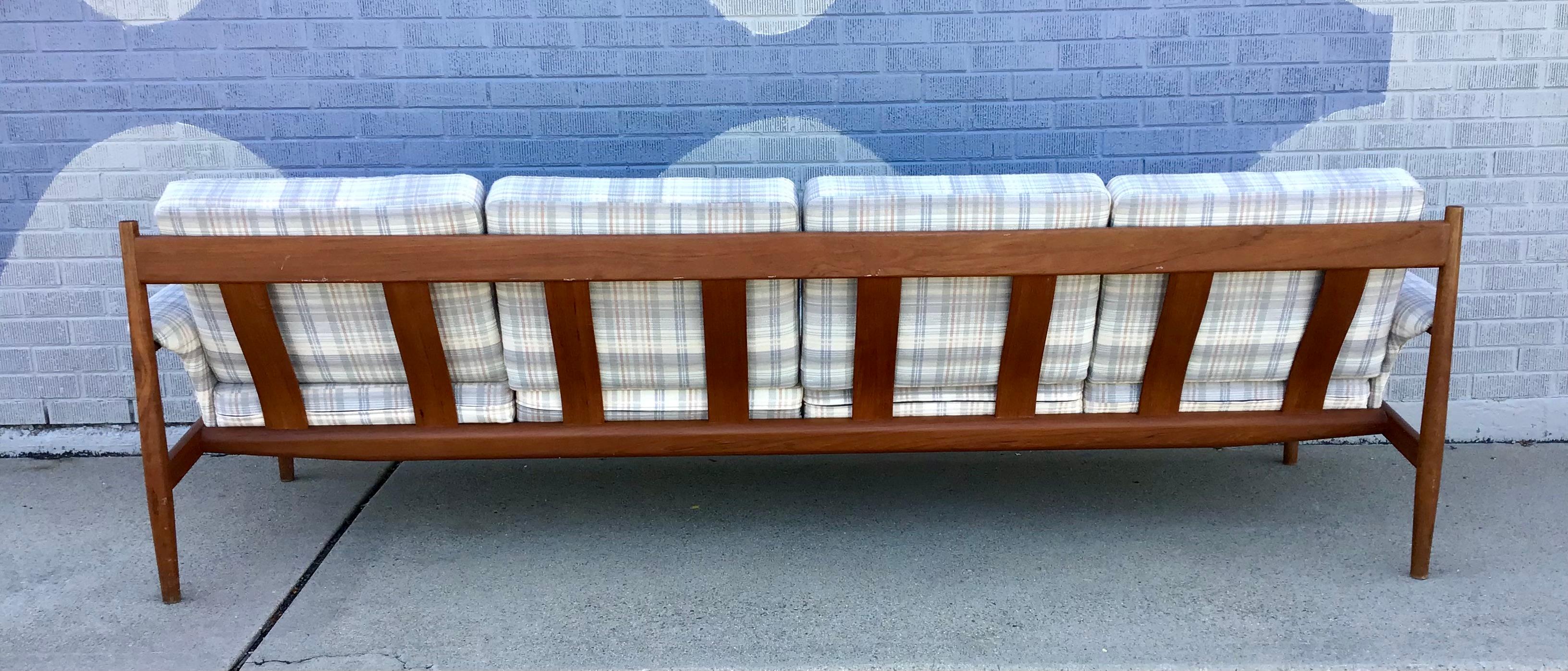 Sofá moderno danés de 4 plazas de mediados del siglo XX Grete Jalk para France & Sons en venta 3