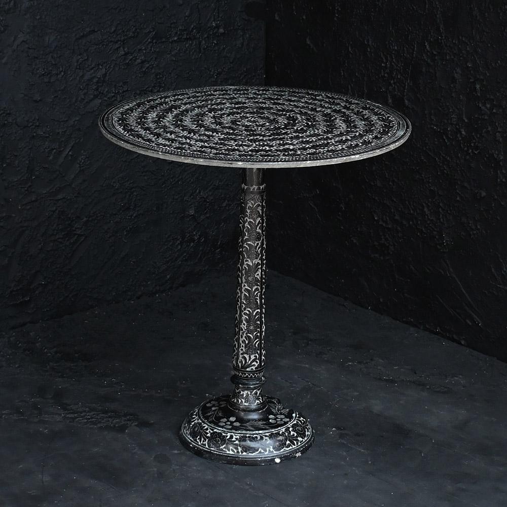 Mid-20th Century hand carved stone side table For Sale 4