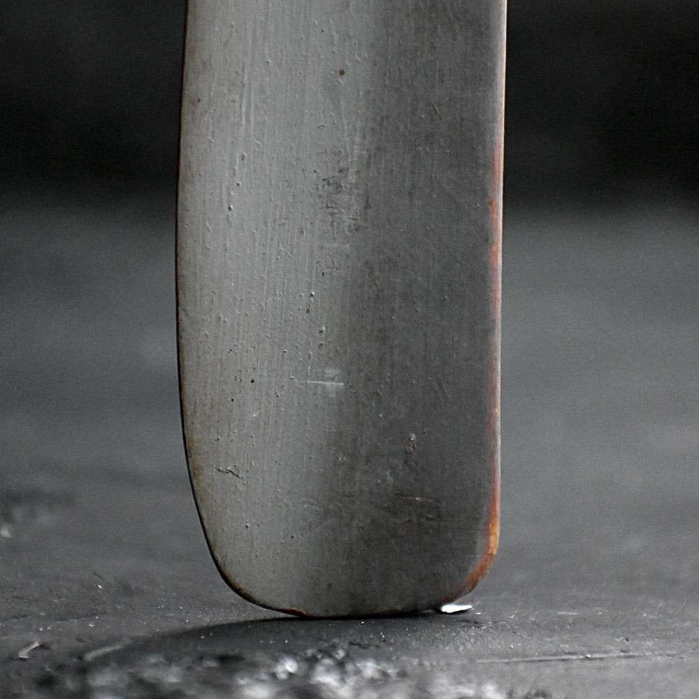 Insegna commerciale per barbieri in pino, realizzata a mano, della metà del 20° secolo

Dimensioni in pollici: H. H. 16.5