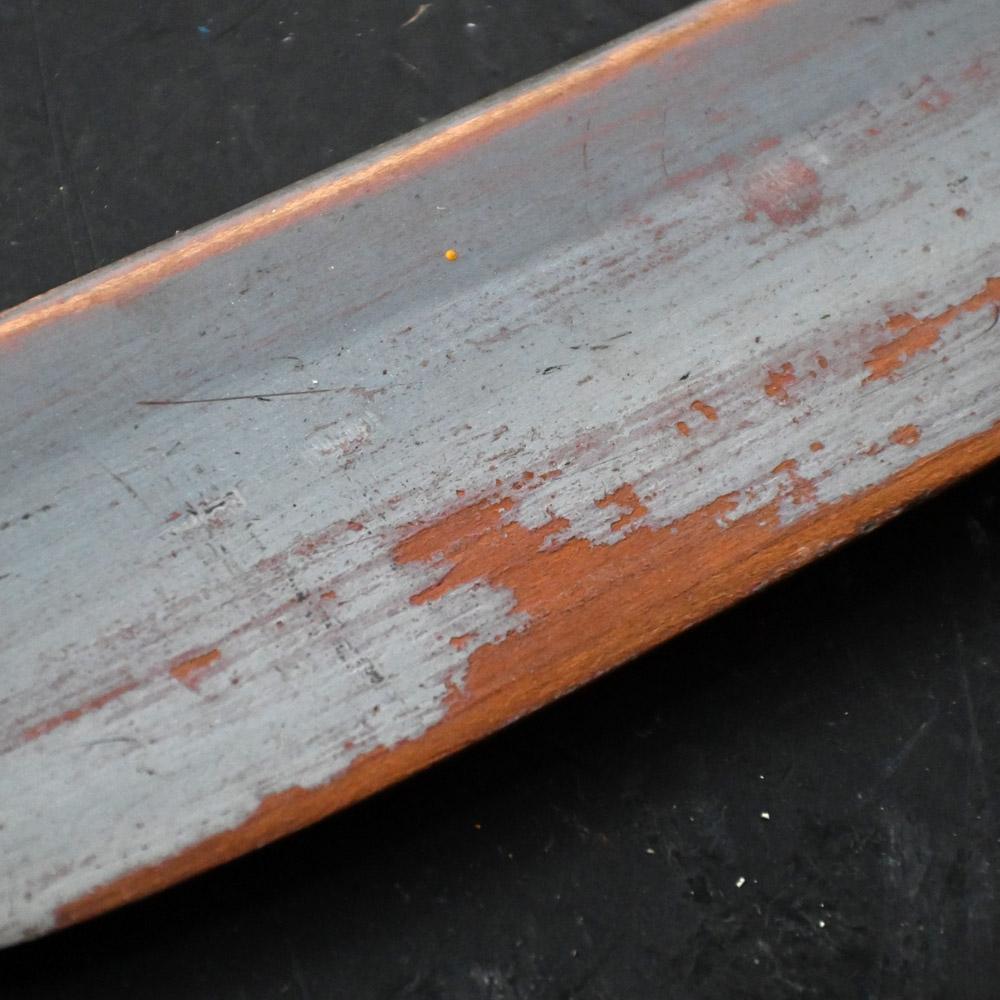 Metà XX secolo Insegna commerciale per barbieri in pino, realizzata a mano, della metà del 20° secolo in vendita