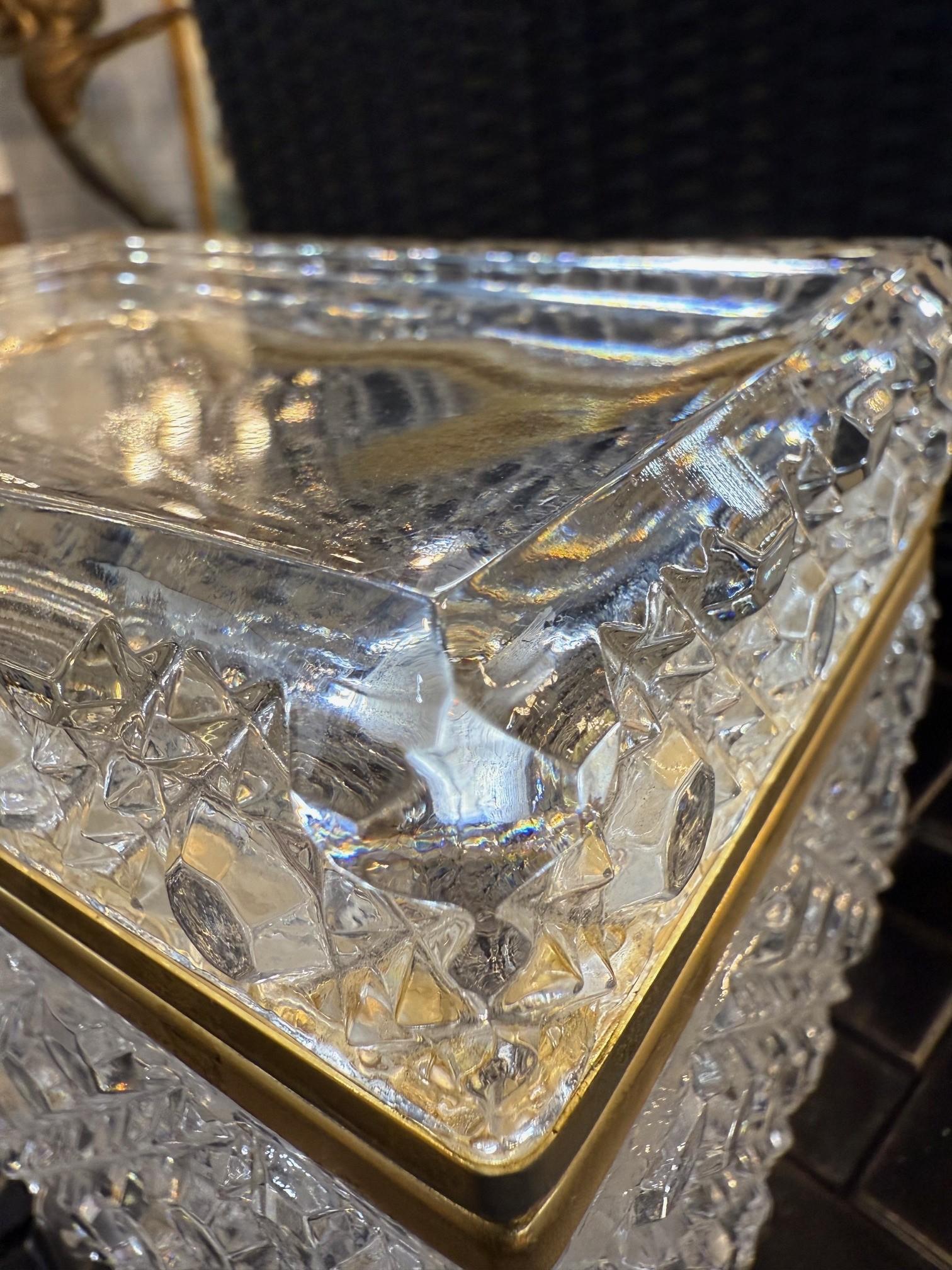 Boîte à bijoux en cristal de plomb taillé à la main du milieu du 20e siècle ou boîte à vêtements allemande en vente 5