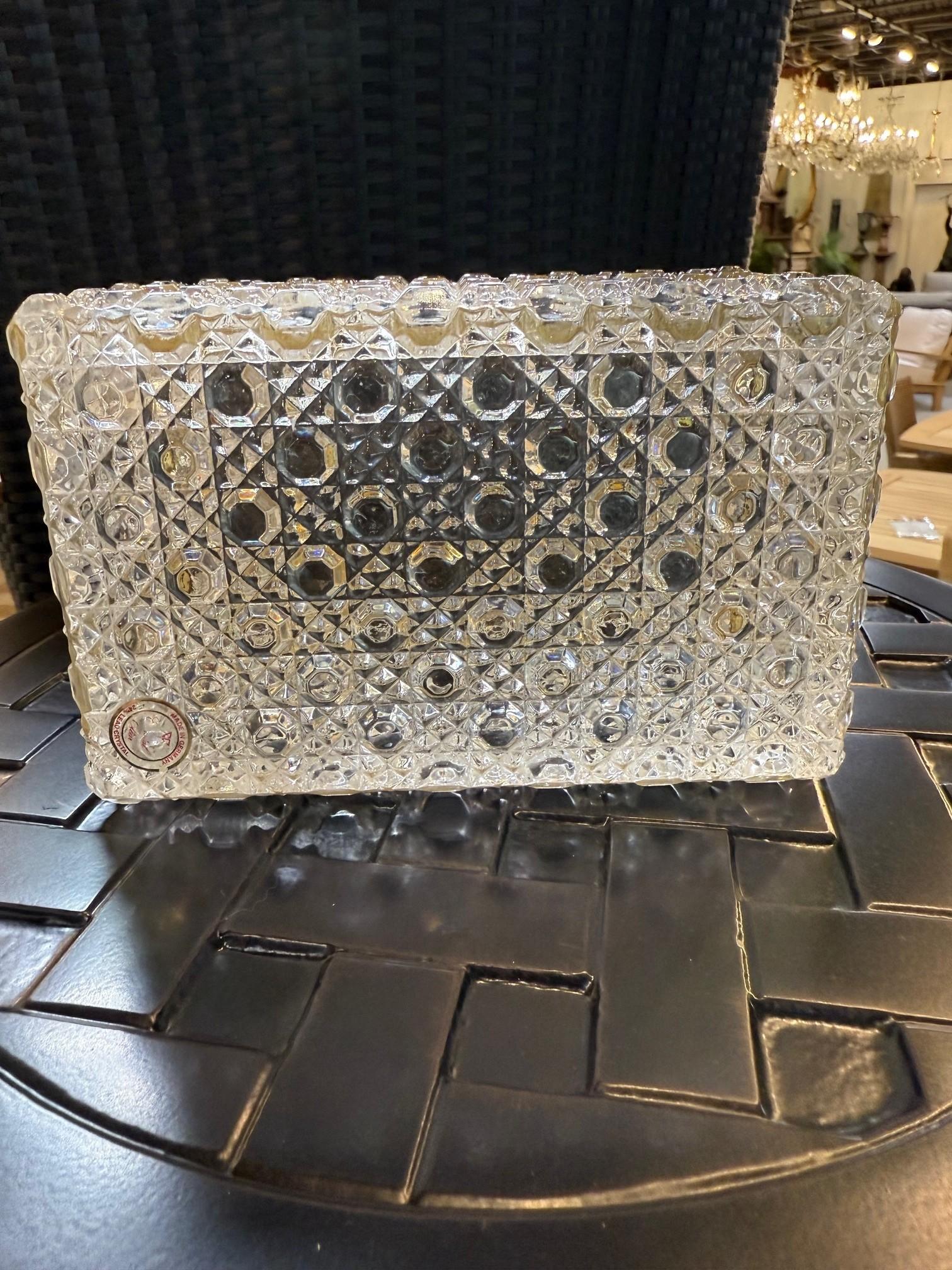 Boîte à bijoux en cristal de plomb taillé à la main du milieu du 20e siècle ou boîte à vêtements allemande en vente 7