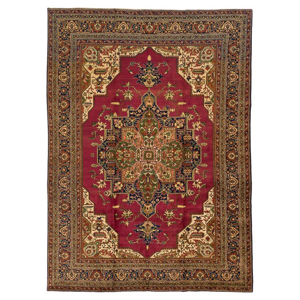 Mid-20th Century Handwoven Persian Rug Tabriz Design For Sale at 1stDibs