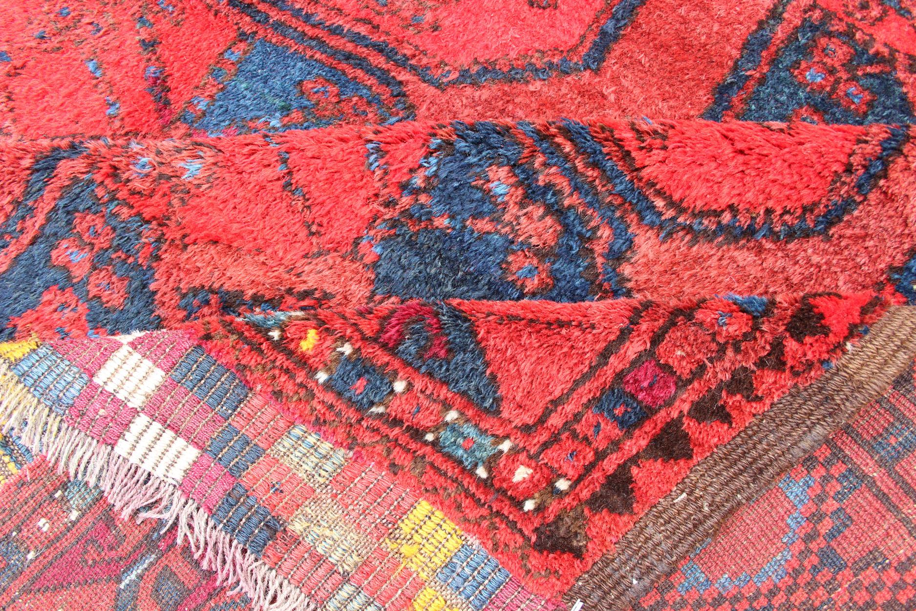 Milieu du XXe siècle Tapis Turkomen Ersari noué à la main en laine avec motifs Gul en vente 4