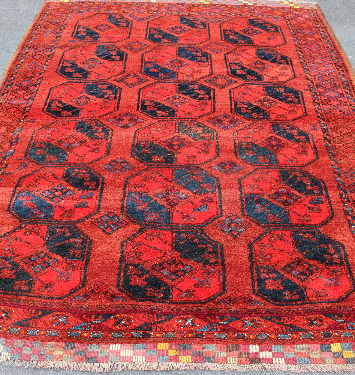 Milieu du XXe siècle Tapis Turkomen Ersari noué à la main en laine avec motifs Gul en vente 9