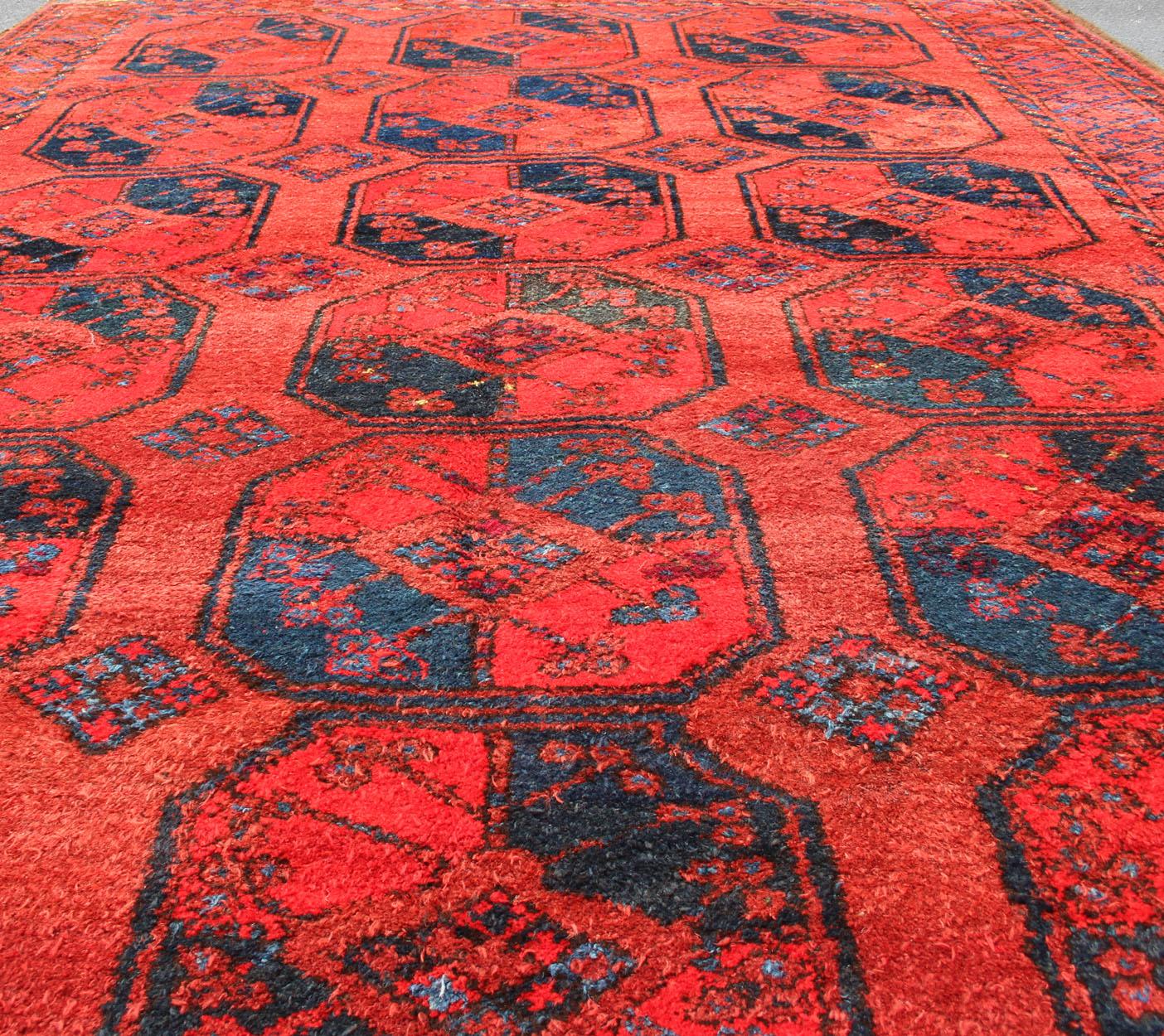 Milieu du XXe siècle Tapis Turkomen Ersari noué à la main en laine avec motifs Gul en vente 10