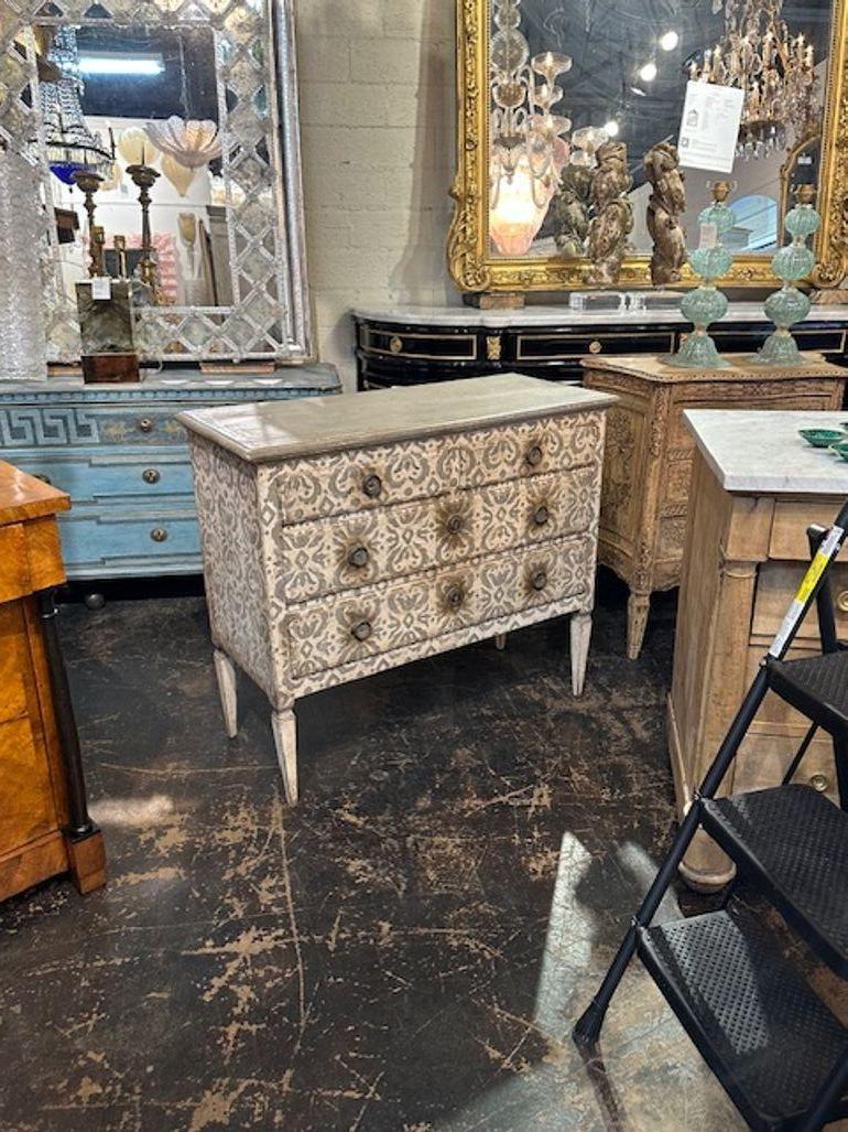 Mid 20th Century Hand-Painted Italian Chest For Sale 2