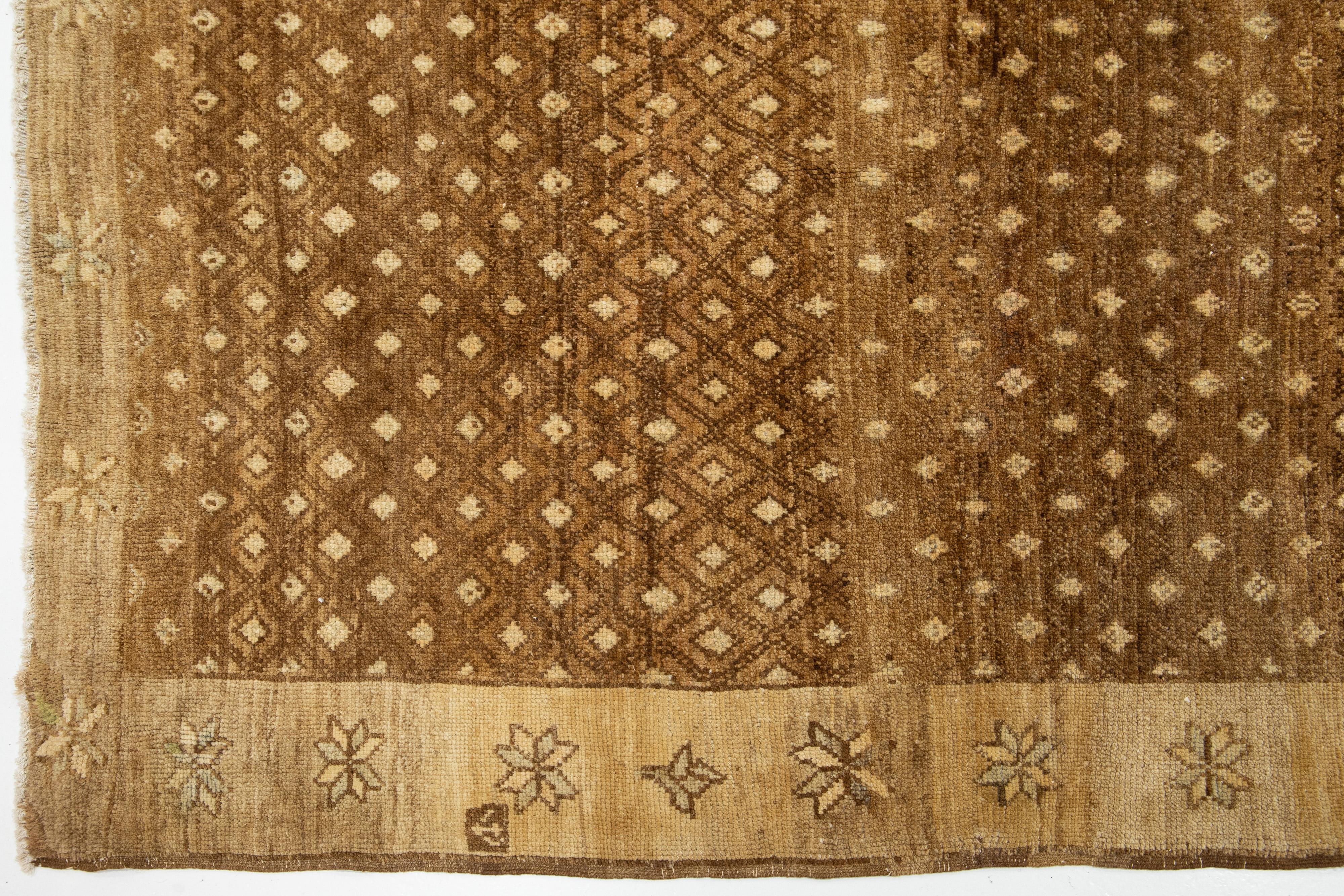 Mid-20th Century Handcrafted Brown Vintage Anatolian Kars Wool Rug For Sale 5