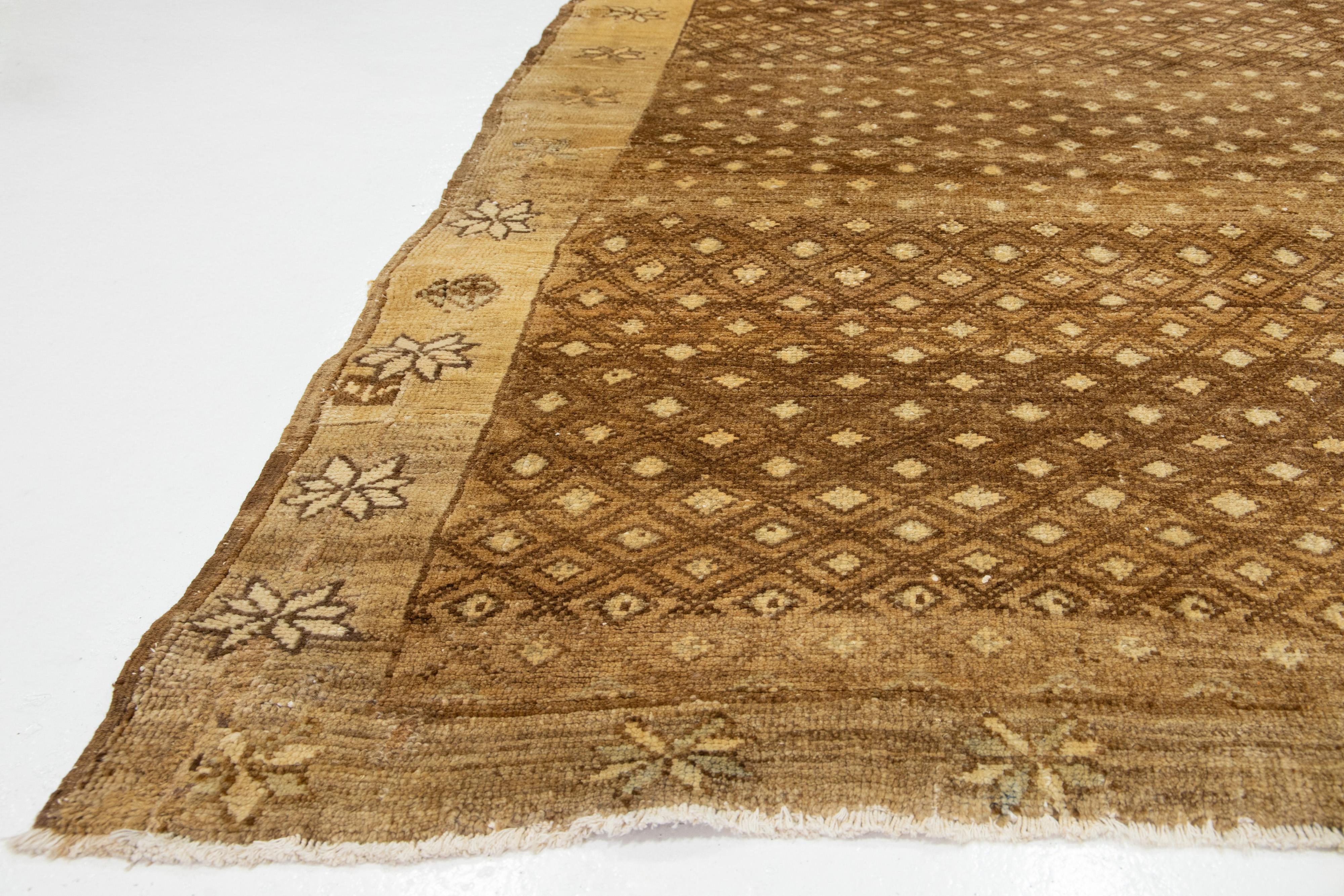 Mid-20th Century Handcrafted Brown Vintage Anatolian Kars Wool Rug For Sale 6