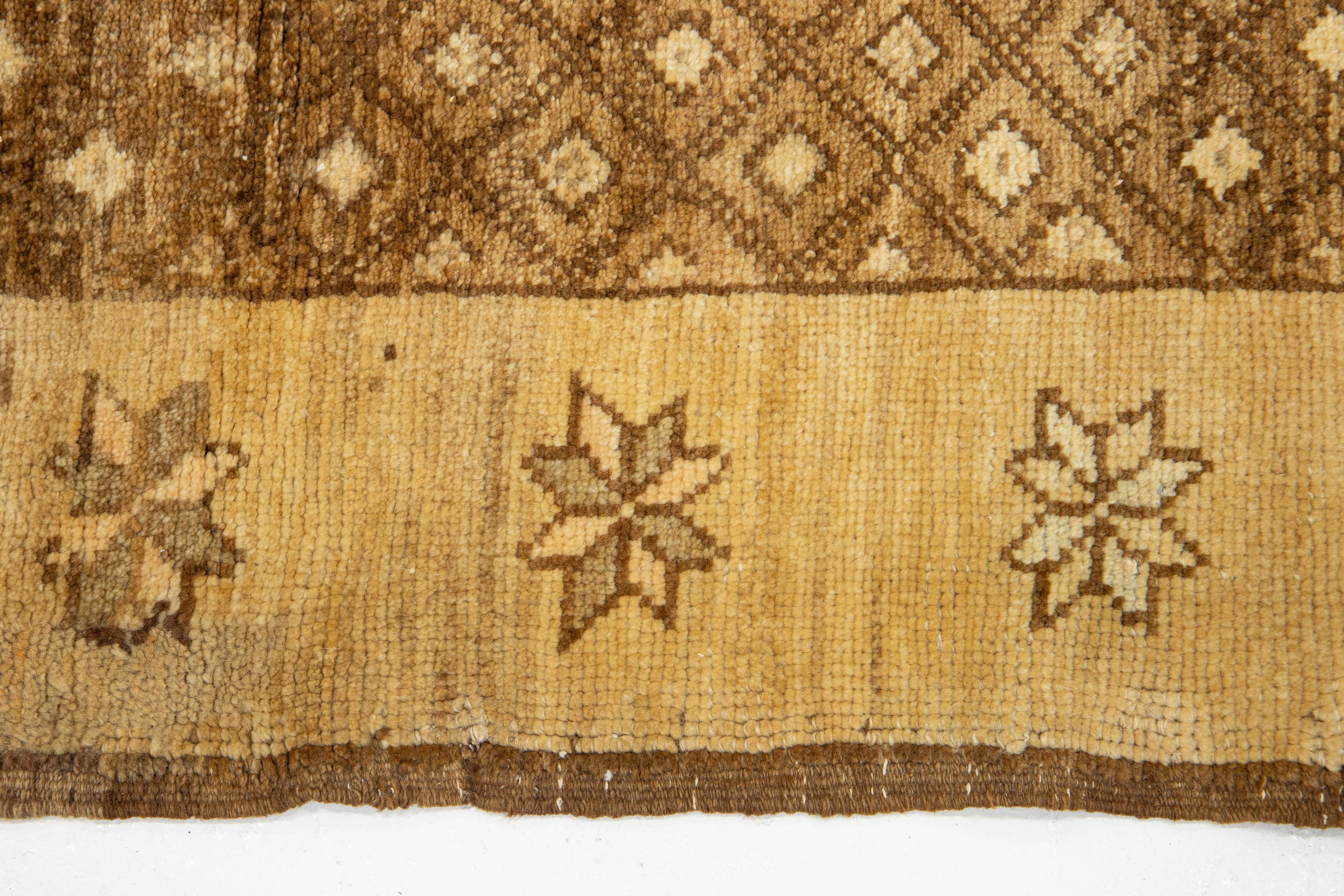 Mid-20th Century Handcrafted Brown Vintage Anatolian Kars Wool Rug For Sale 13