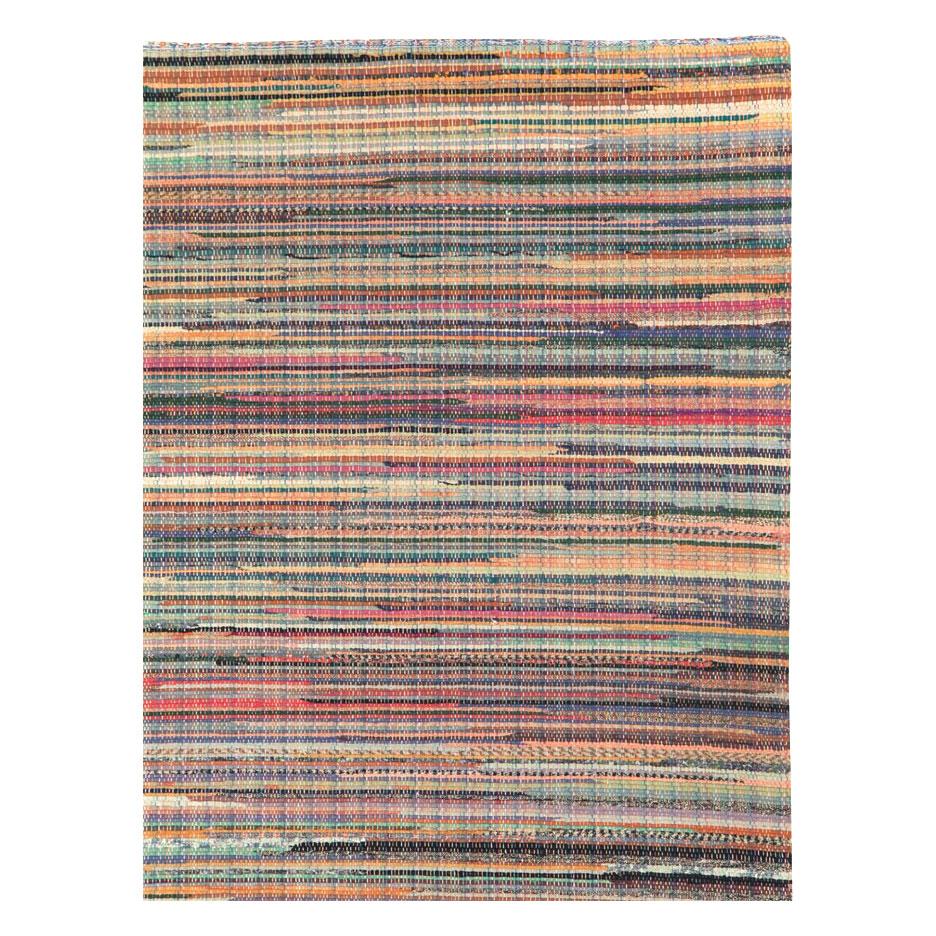 Mitte des 20. Jahrhunderts handgefertigter amerikanischer Folk-Rag-Teppich (Handgeknüpft) im Angebot