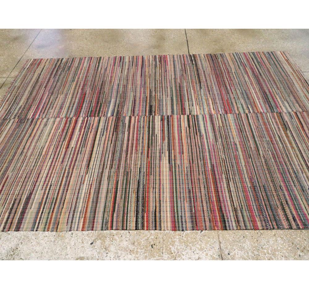 Mid-20th Century Handmade American Folk Rag Rug In Good Condition For Sale In New York, NY