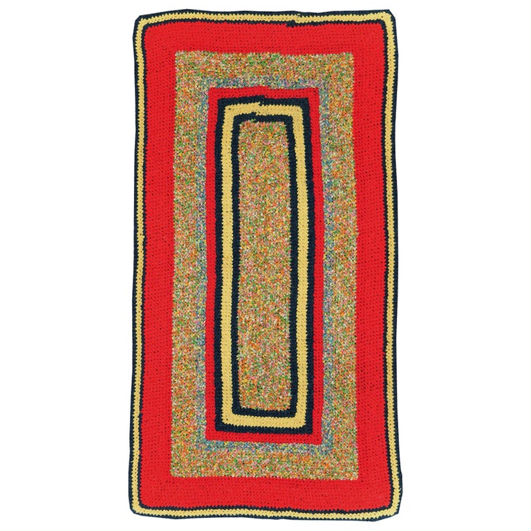 Mid20th Century Handmade American Rag Throw Rug For Sale at 1stDibs