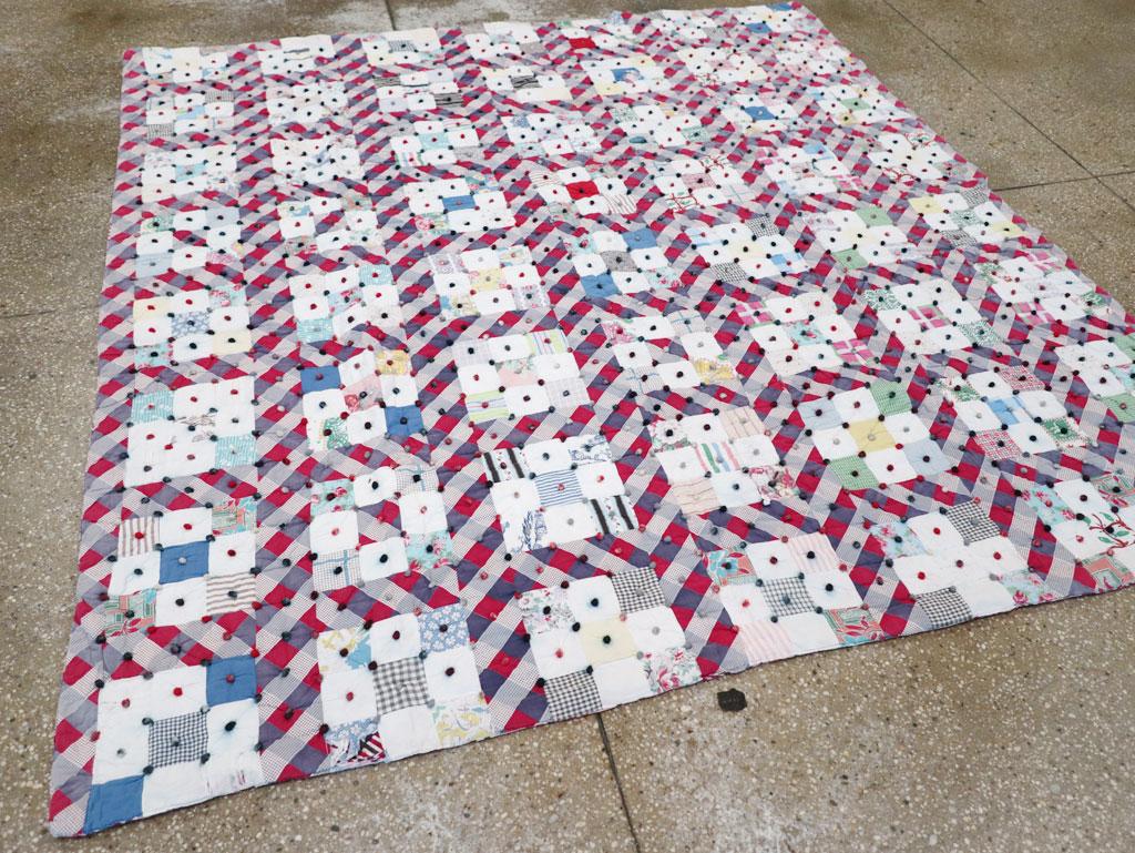 Wool Mid-20th Century Handmade American Square Quilt For Sale