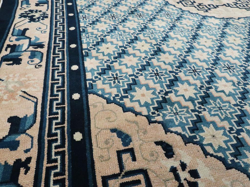 Hand-Knotted Mid-20th Century Handmade Chinese Accent Rug in Cerulean Blue and Cream For Sale