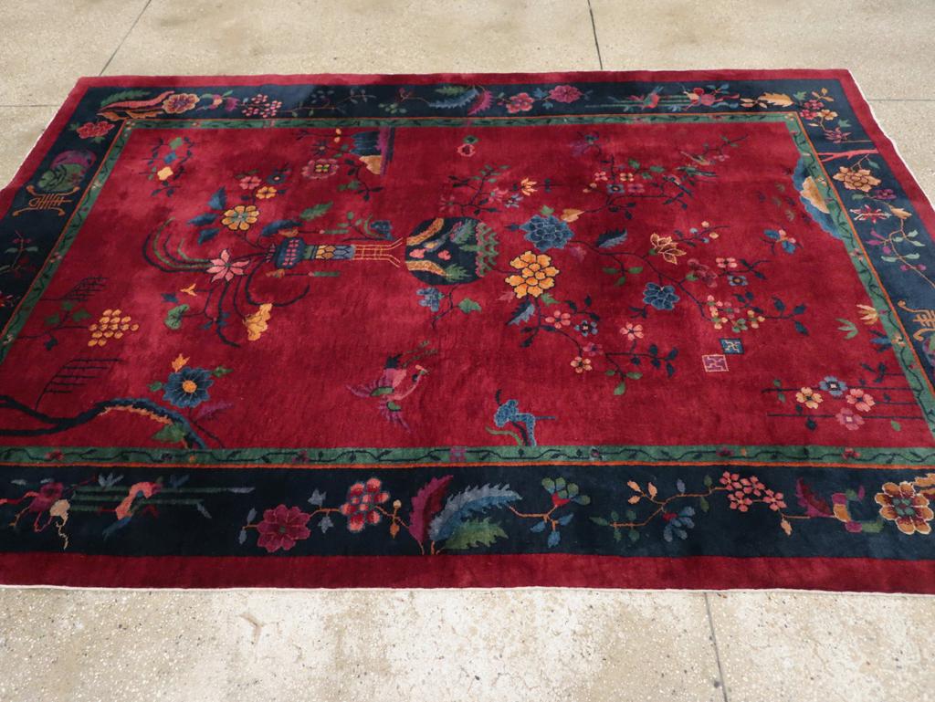 Mid-20th Century Handmade Chinese Art Deco Accent Carpet In Excellent Condition For Sale In New York, NY