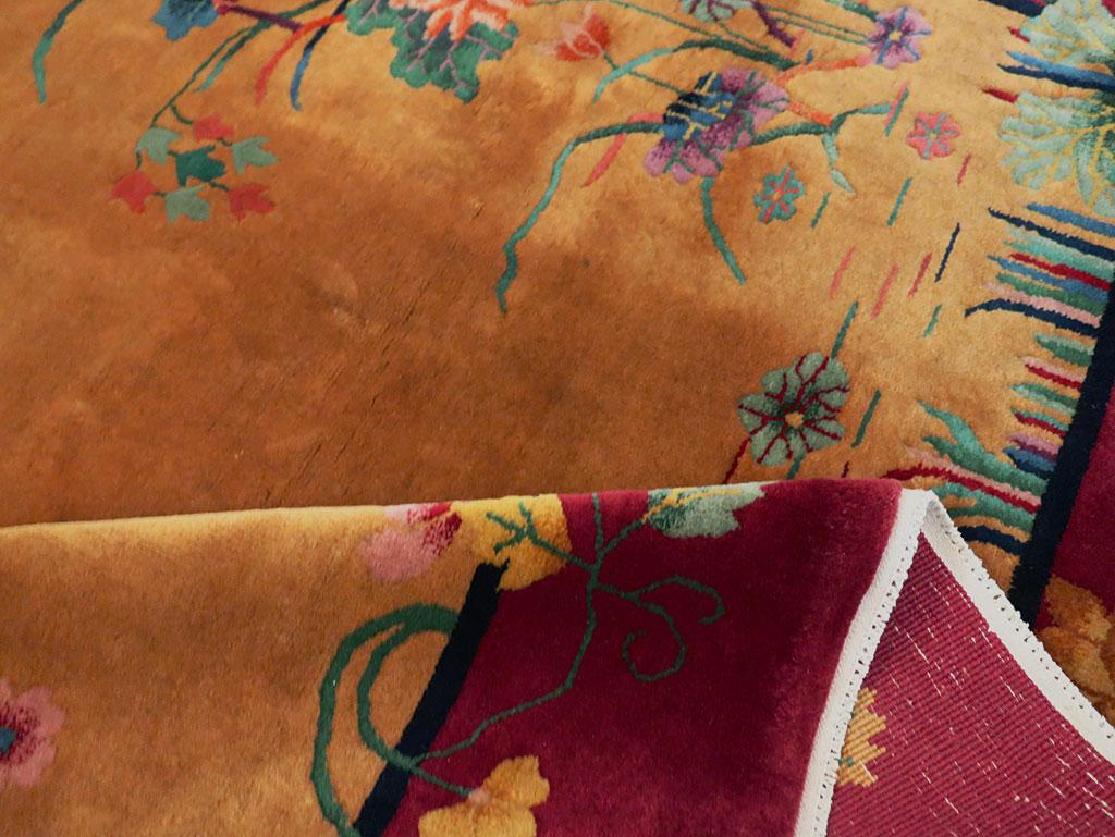 Handgefertigter chinesischer Art-déco-Akzent-Teppich aus der Mitte des 20. Jahrhunderts im Angebot 2