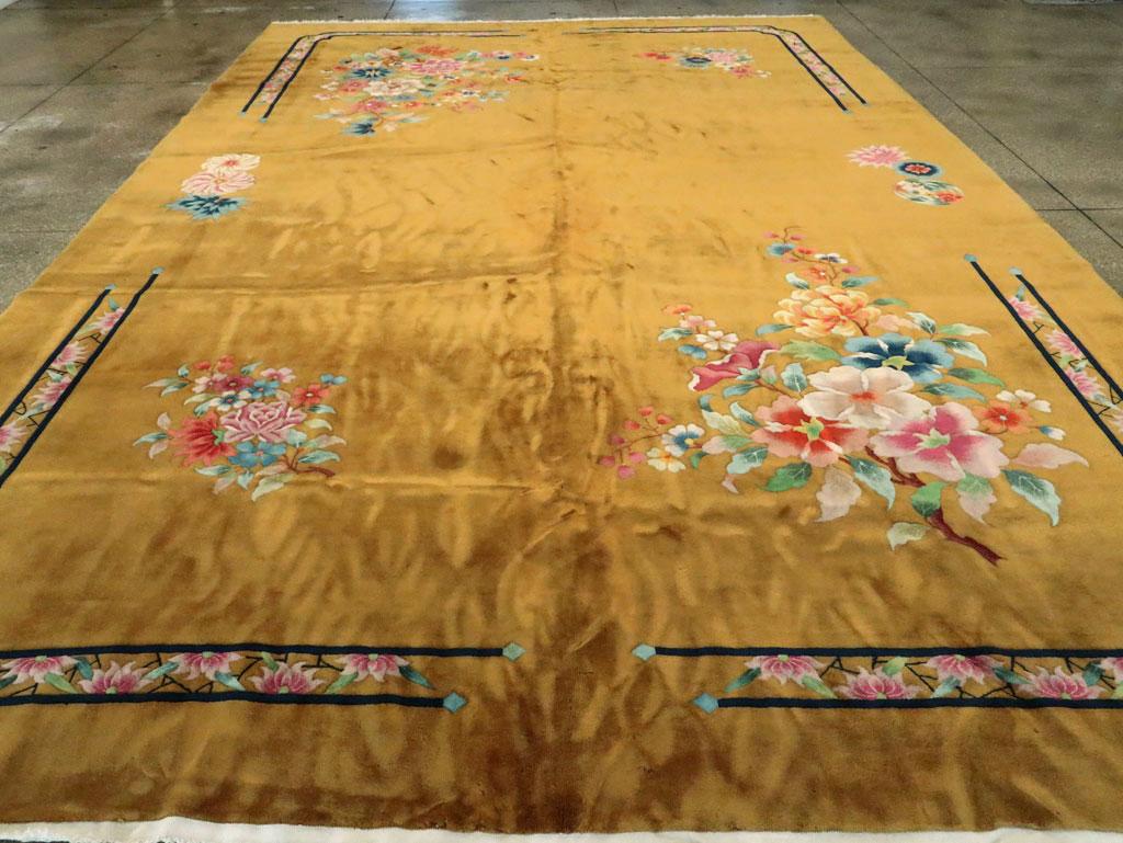Mid-20th Century Handmade Chinese Art Deco Large Room Size Carpet in Goldenrod In Good Condition In New York, NY