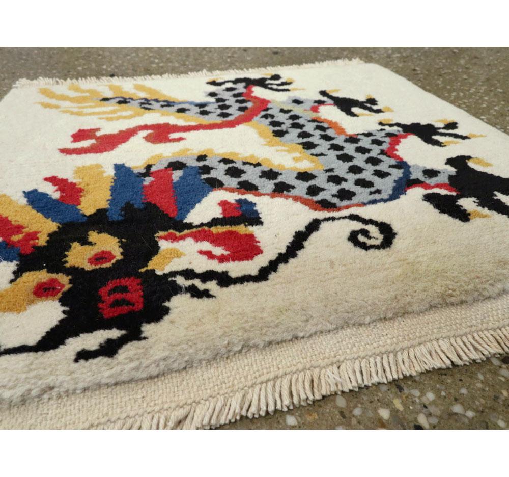 Mid-20th Century Handmade Chinese Art Deco Pictorial Dragon Throw Rug In Excellent Condition For Sale In New York, NY