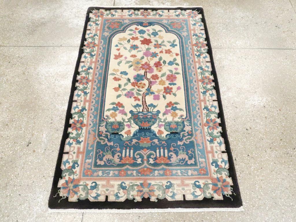 Hand-Knotted Mid-20th Century Handmade Chinese Art Deco Throw Rug For Sale