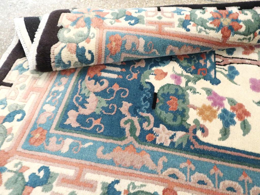 Tapis décoratif chinois Art Déco fait à la main du milieu du 20e siècle en vente 1