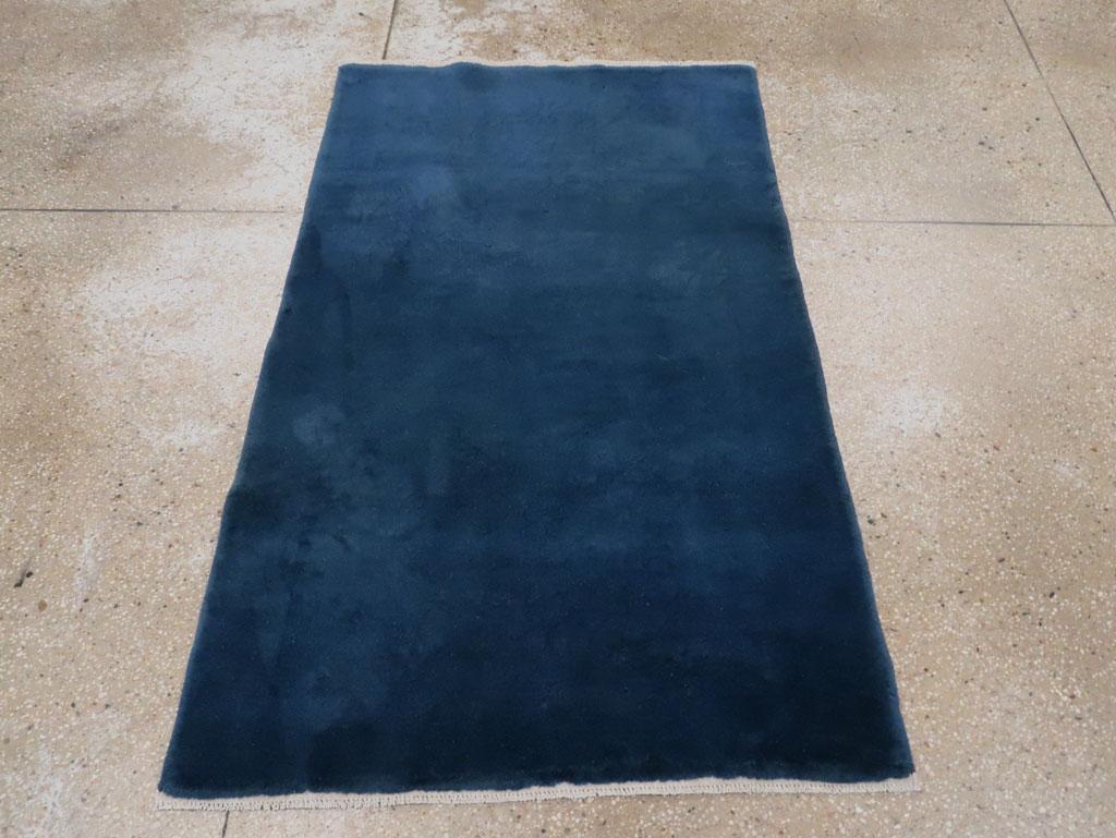 Hand-Knotted Mid-20th Century Handmade Chinese Art Deco Throw Rug in Blue For Sale