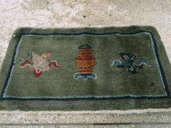 Mid-20th Century Handmade Chinese Peking Throw Rug in Green