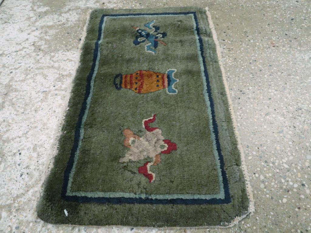 Hand-Knotted Mid-20th Century Handmade Chinese Peking Throw Rug in Green